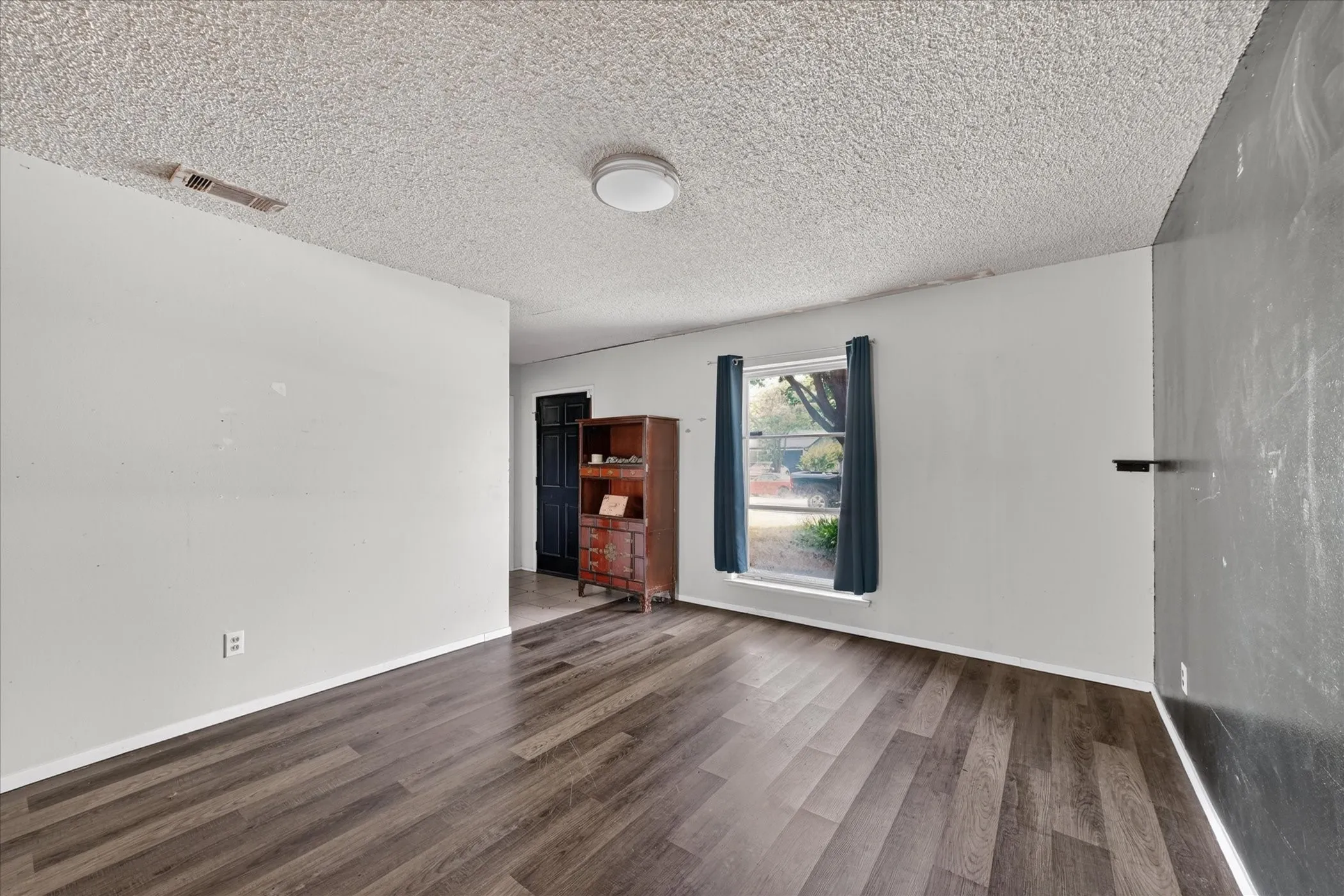 Single Family Residence For Sale in Dallas County , 204 Island Drive, Richardson, Texas 75081, 3 Bedroom, 2 Bathroom, Garage spaces, 1,187 Sqft, built in 1961, mls#21280624, Real Estate Agent in Richardson, Homes For Sale in Dallas county, Homes For Sale in Richardson, Realtor in Richardson Texas, Real Estate Brokerage Independent Realty Texas, Luminita Cordes Realtor