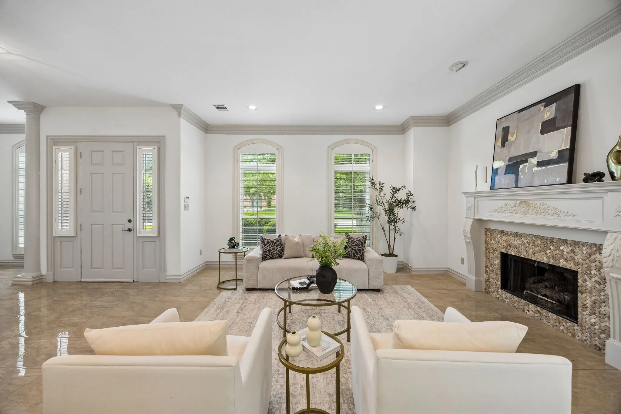 Single Family Residence For Sale in Dallas County , 480 Country Lane, Coppell, Texas 75019, 5 Bedroom, 4 Bathroom, 3 Garage spaces, 4,017 Sqft, built in 1993, mls#21281962, Real Estate Agent in Coppell, Homes For Sale in Dallas county, Homes For Sale in Coppell, Realtor in Coppell Texas, Real Estate Brokerage Independent Realty Texas, Luminita Cordes Realtor