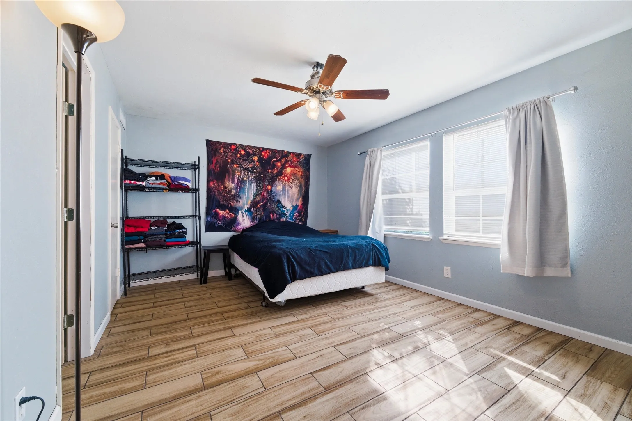 Single Family Residence For Sale in Dallas County , 7254 Pineberry Road, Dallas, Texas 75249, 2 Bedroom, 2 Bathroom, Garage spaces, 1,136 Sqft, built in 1981, mls#21283964, Real Estate Agent in Dallas, Homes For Sale in Dallas county, Homes For Sale in Dallas, Realtor in Dallas Texas, Real Estate Brokerage Independent Realty Texas, Luminita Cordes Realtor
