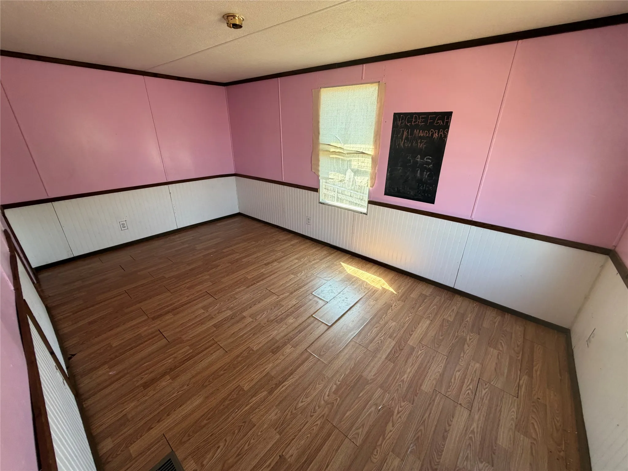 For Sale in Denton County , 6605 Oak Ridge Lane, Argyle, Texas 76226, 6 Bedroom, 4 Bathroom, Garage spaces, 0 Sqft, built in 1985, mls#21283957, Real Estate Agent in Argyle, Homes For Sale in Denton county, Homes For Sale in Argyle, Realtor in Argyle Texas, Real Estate Brokerage Independent Realty Texas, Luminita Cordes Realtor