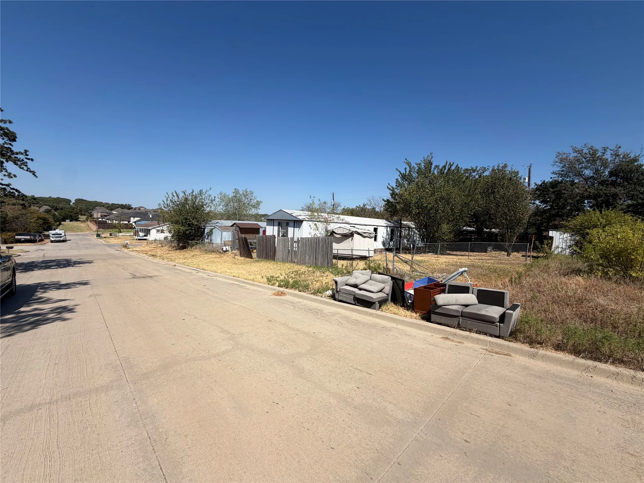For Sale in Denton County , 6605 Oak Ridge Lane, Argyle, Texas 76226, 6 Bedroom, 4 Bathroom, Garage spaces, 0 Sqft, built in 1985, mls#21283957, Real Estate Agent in Argyle, Homes For Sale in Denton county, Homes For Sale in Argyle, Realtor in Argyle Texas, Real Estate Brokerage Independent Realty Texas, Luminita Cordes Realtor