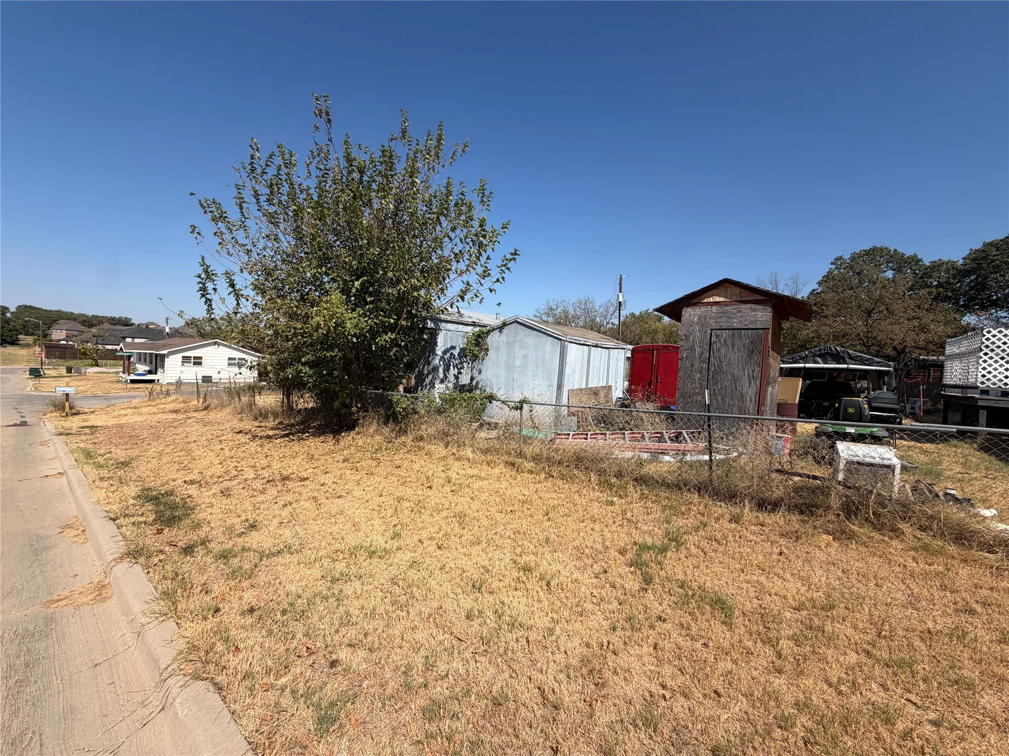 For Sale in Denton County , 6605 Oak Ridge Lane, Argyle, Texas 76226, 6 Bedroom, 4 Bathroom, Garage spaces, 0 Sqft, built in 1985, mls#21283957, Real Estate Agent in Argyle, Homes For Sale in Denton county, Homes For Sale in Argyle, Realtor in Argyle Texas, Real Estate Brokerage Independent Realty Texas, Luminita Cordes Realtor