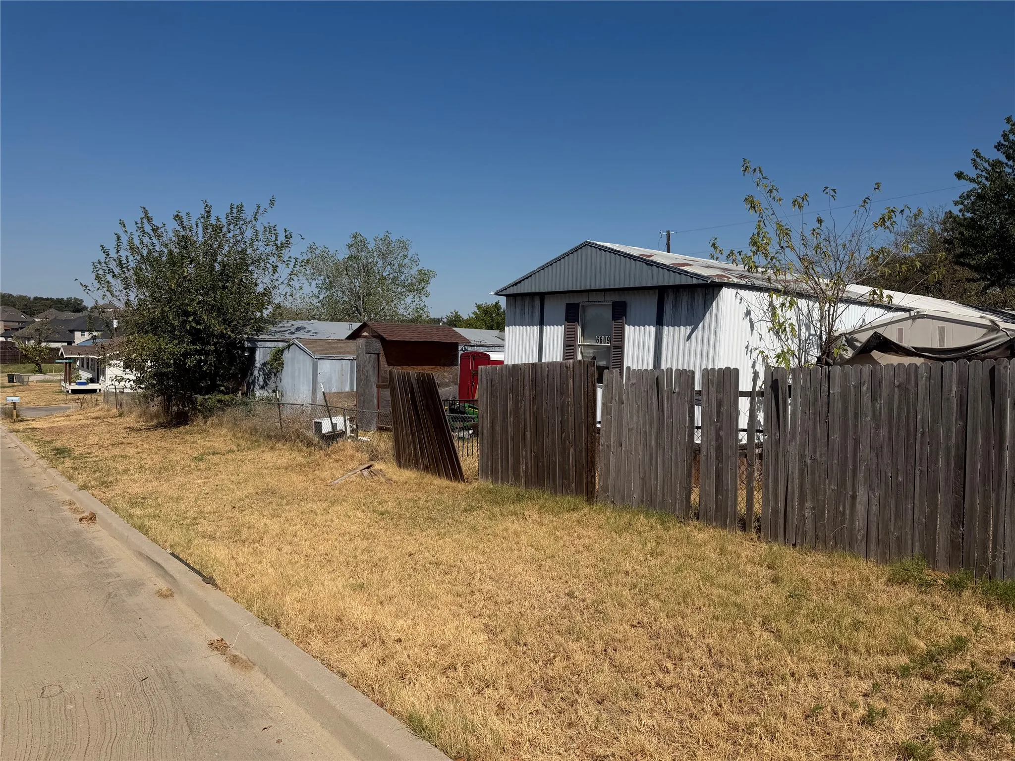 For Sale in Denton County , 6605 Oak Ridge Lane, Argyle, Texas 76226, 6 Bedroom, 4 Bathroom, Garage spaces, 0 Sqft, built in 1985, mls#21283957, Real Estate Agent in Argyle, Homes For Sale in Denton county, Homes For Sale in Argyle, Realtor in Argyle Texas, Real Estate Brokerage Independent Realty Texas, Luminita Cordes Realtor