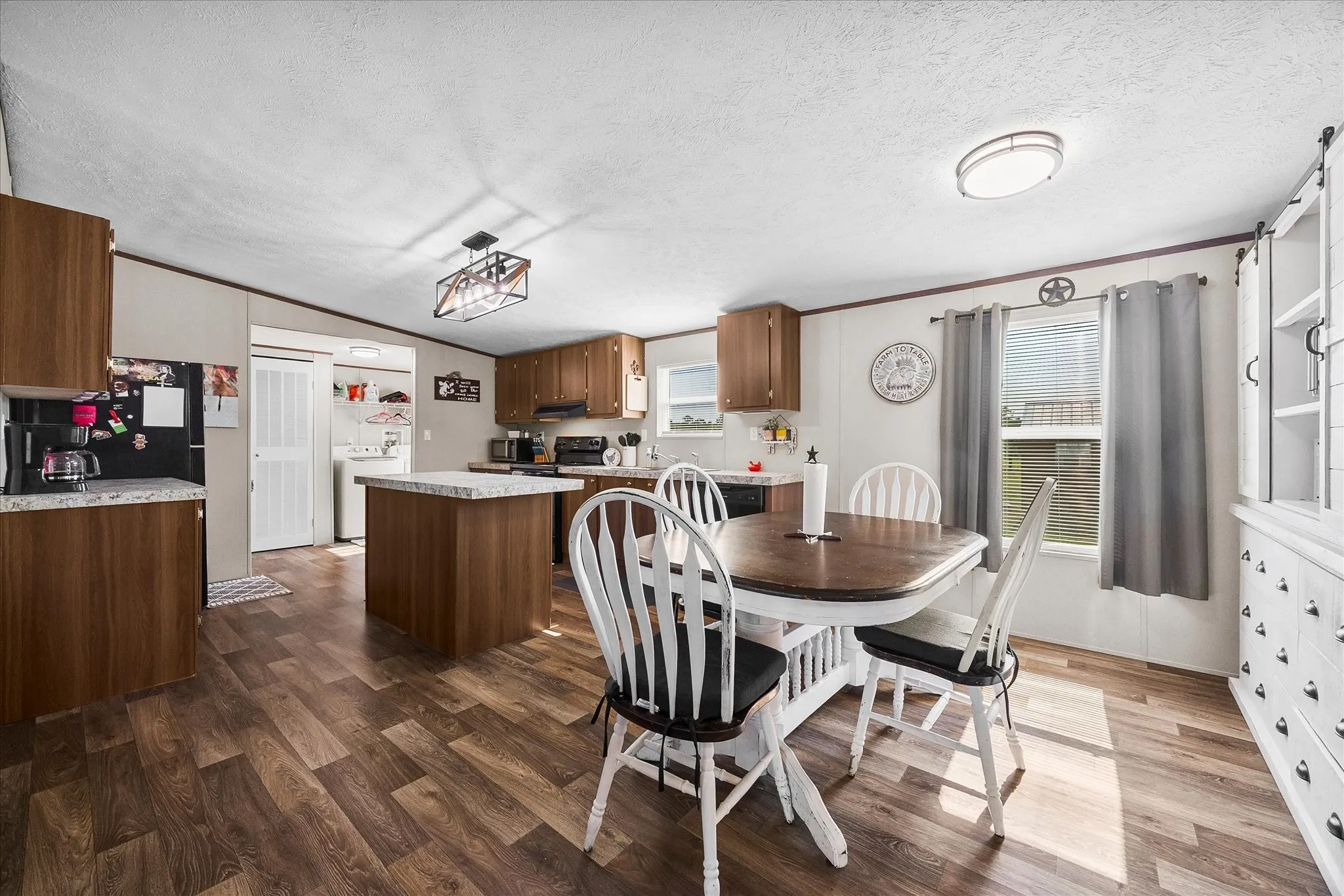 Mobile Home For Sale in Wood County , 753 County Road 2930, Alba, Texas 75410, 3 Bedroom, 2 Bathroom, Garage spaces, 1,568 Sqft, built in 2022, mls#21280006, Real Estate Agent in Alba, Homes For Sale in Wood county, Homes For Sale in Alba, Realtor in Alba Texas, Real Estate Brokerage Independent Realty Texas, Luminita Cordes Realtor