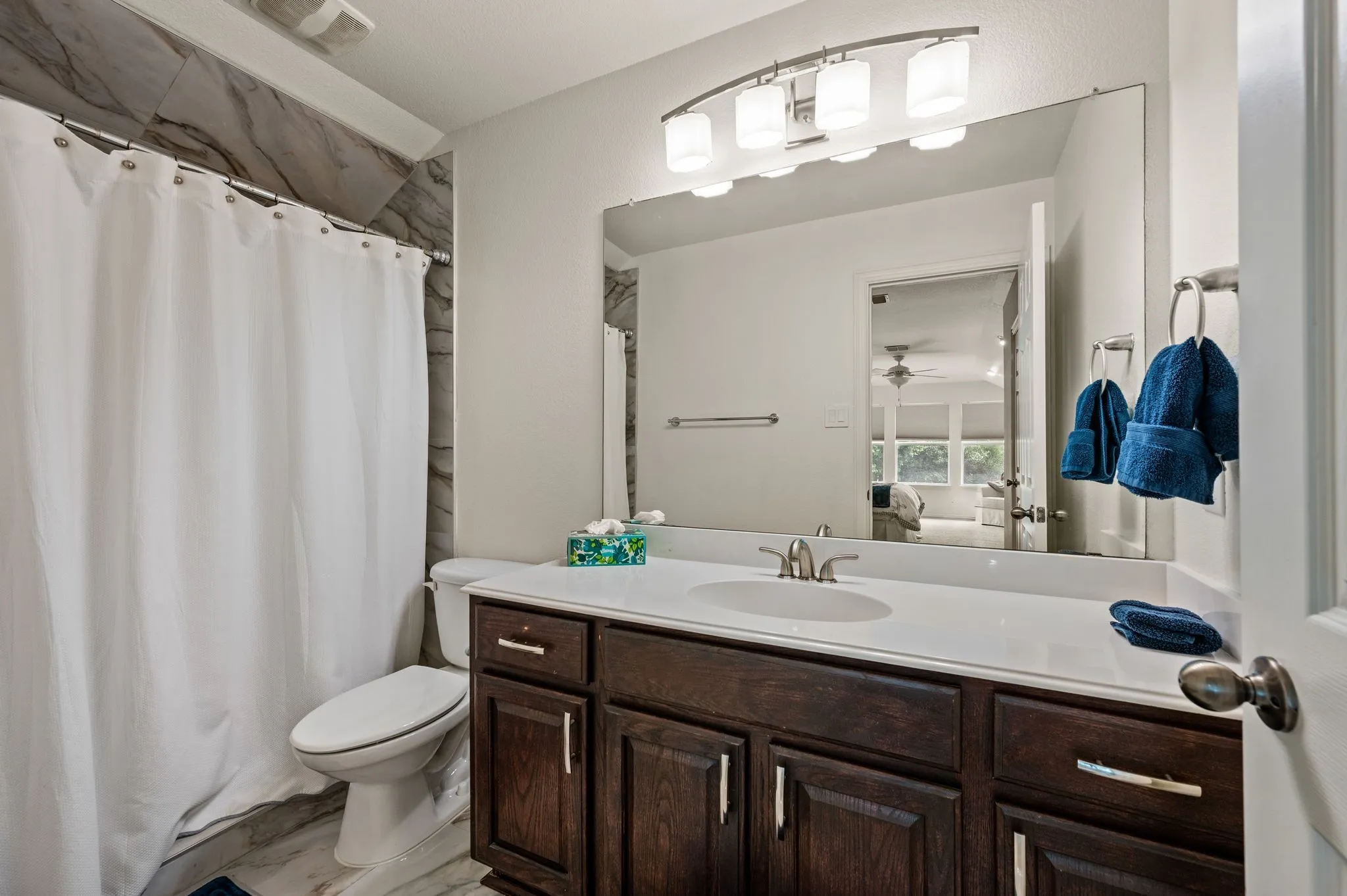 Single Family Residence For Sale in Tarrant County , 3513 Carlton Street, Grapevine, Texas 76092, 5 Bedroom, 3 Bathroom, 2 Garage spaces, 2,836 Sqft, built in 2005, mls#21282832, Real Estate Agent in Grapevine, Homes For Sale in Tarrant county, Homes For Sale in Grapevine, Realtor in Grapevine Texas, Real Estate Brokerage Independent Realty Texas, Luminita Cordes Realtor