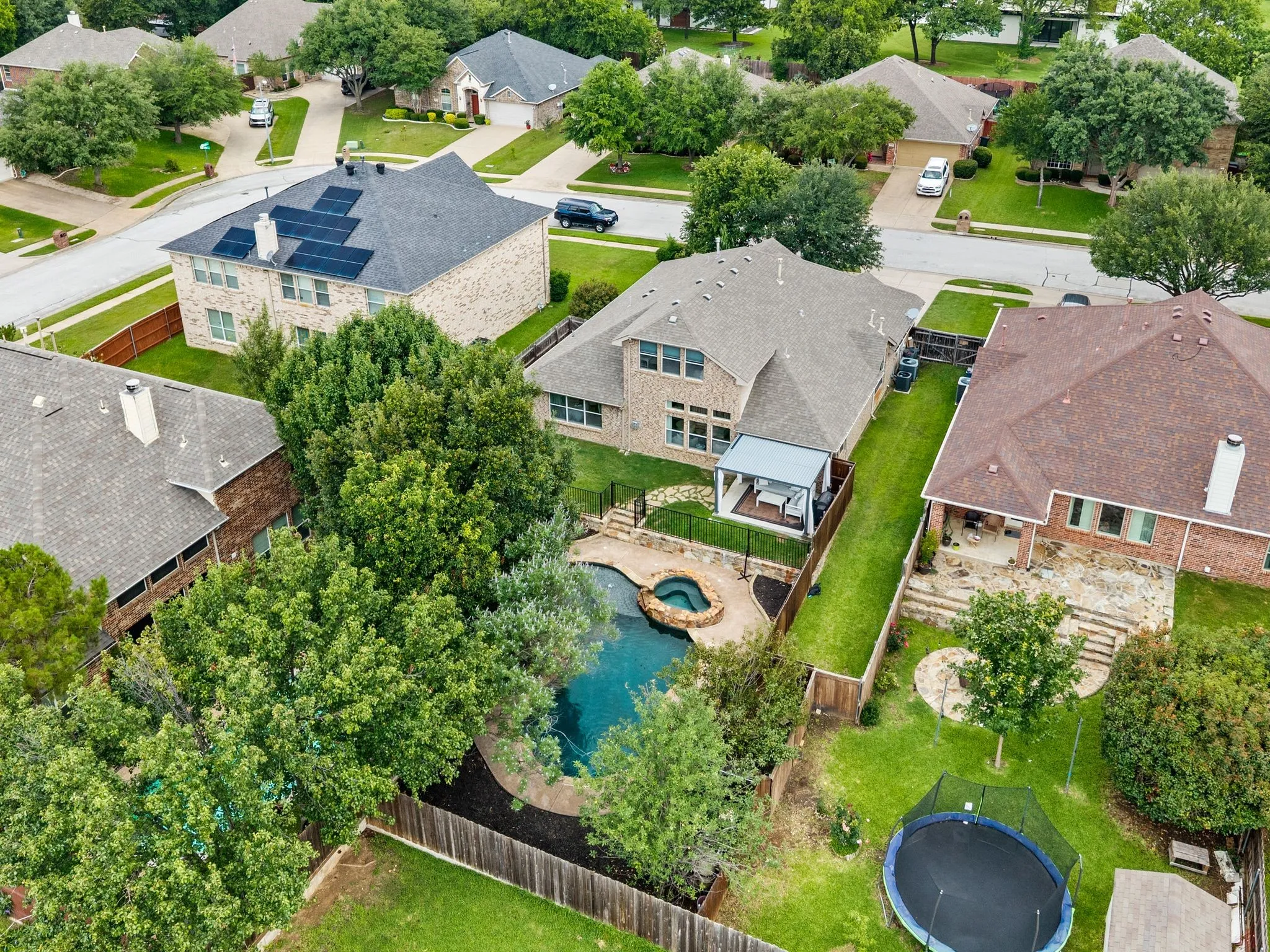 Single Family Residence For Sale in Tarrant County , 3513 Carlton Street, Grapevine, Texas 76092, 5 Bedroom, 3 Bathroom, 2 Garage spaces, 2,836 Sqft, built in 2005, mls#21282832, Real Estate Agent in Grapevine, Homes For Sale in Tarrant county, Homes For Sale in Grapevine, Realtor in Grapevine Texas, Real Estate Brokerage Independent Realty Texas, Luminita Cordes Realtor