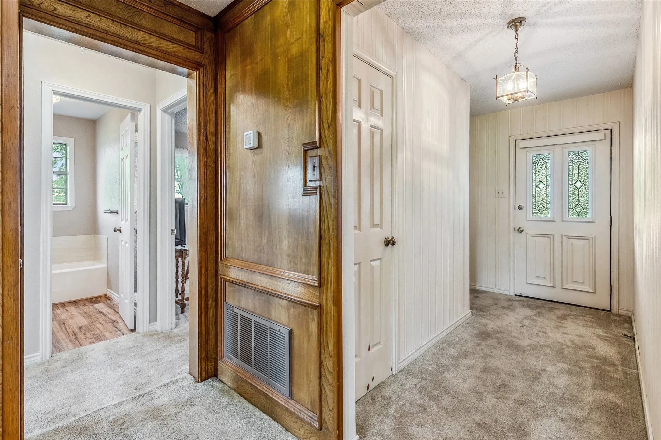 Single Family Residence For Sale in Hunt County , 2267 FM 3218, Campbell, Texas 75422, 3 Bedroom, 2 Bathroom, 2 Garage spaces, 1,763 Sqft, built in 1980, mls#21283854, Real Estate Agent in Campbell, Homes For Sale in Hunt county, Homes For Sale in Campbell, Realtor in Campbell Texas, Real Estate Brokerage Independent Realty Texas, Luminita Cordes Realtor