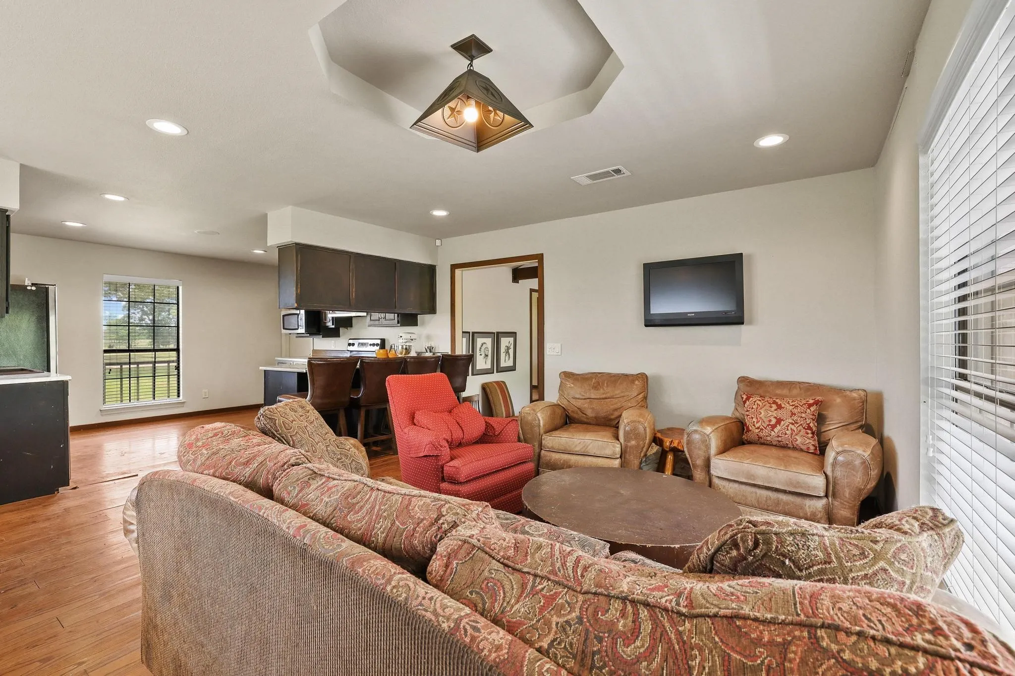 Ranch For Sale in Lamar County , 3893 Fm 906 E, Powderly, Texas 75473, 0, 0, Garage spaces, 0 Sqft, built in 1987, Price $3,580,000, mls#21252090, Real Estate Agent in Powderly, Homes For Sale in Lamar county, Homes For Sale in Powderly, Realtor in Powderly Texas, Real Estate Brokerage Independent Realty Texas, Luminita Cordes Realtor