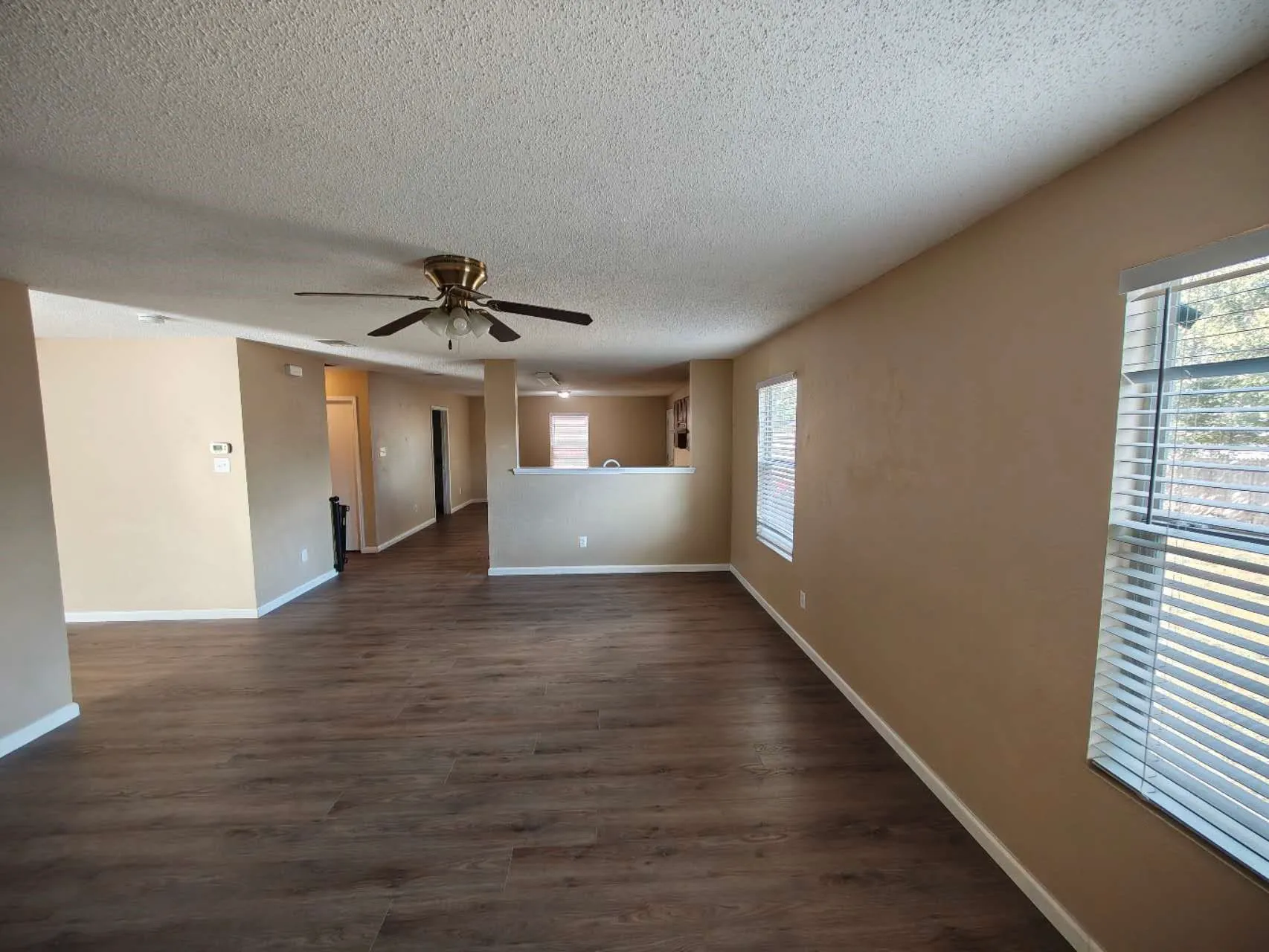Single Family Residence For Rent in Tarrant County , 6908 Meadow Way Lane, Fort Worth, Texas 76179, 4 Bedroom, 3 Bathroom, 2 Garage spaces, 2,360 Sqft, built in 2003, mls#21270072, Real Estate Agent in Fort Worth, Homes For Rent in Tarrant county, Homes For Rent in Fort Worth, Realtor in Fort Worth Texas, Real Estate Brokerage Independent Realty Texas, Luminita Cordes Realtor