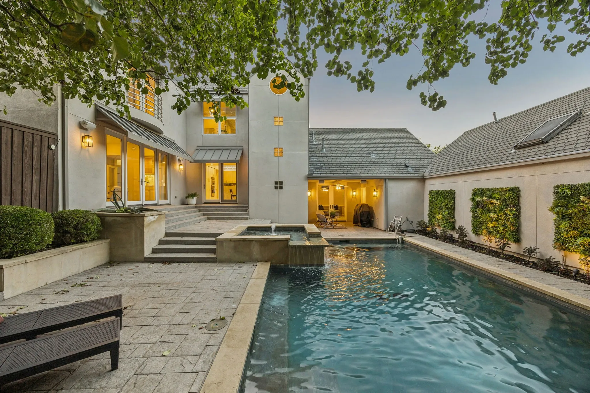 Single Family Residence For Sale in Dallas County , 7030 Blackwood Drive, Dallas, Texas 75231, 4 Bedroom, 4 Bathroom, 3 Garage spaces, 4,121 Sqft, built in 1993, mls#21269105, Real Estate Agent in Dallas, Homes For Sale in Dallas county, Homes For Sale in Dallas, Realtor in Dallas Texas, Real Estate Brokerage Independent Realty Texas, Luminita Cordes Realtor