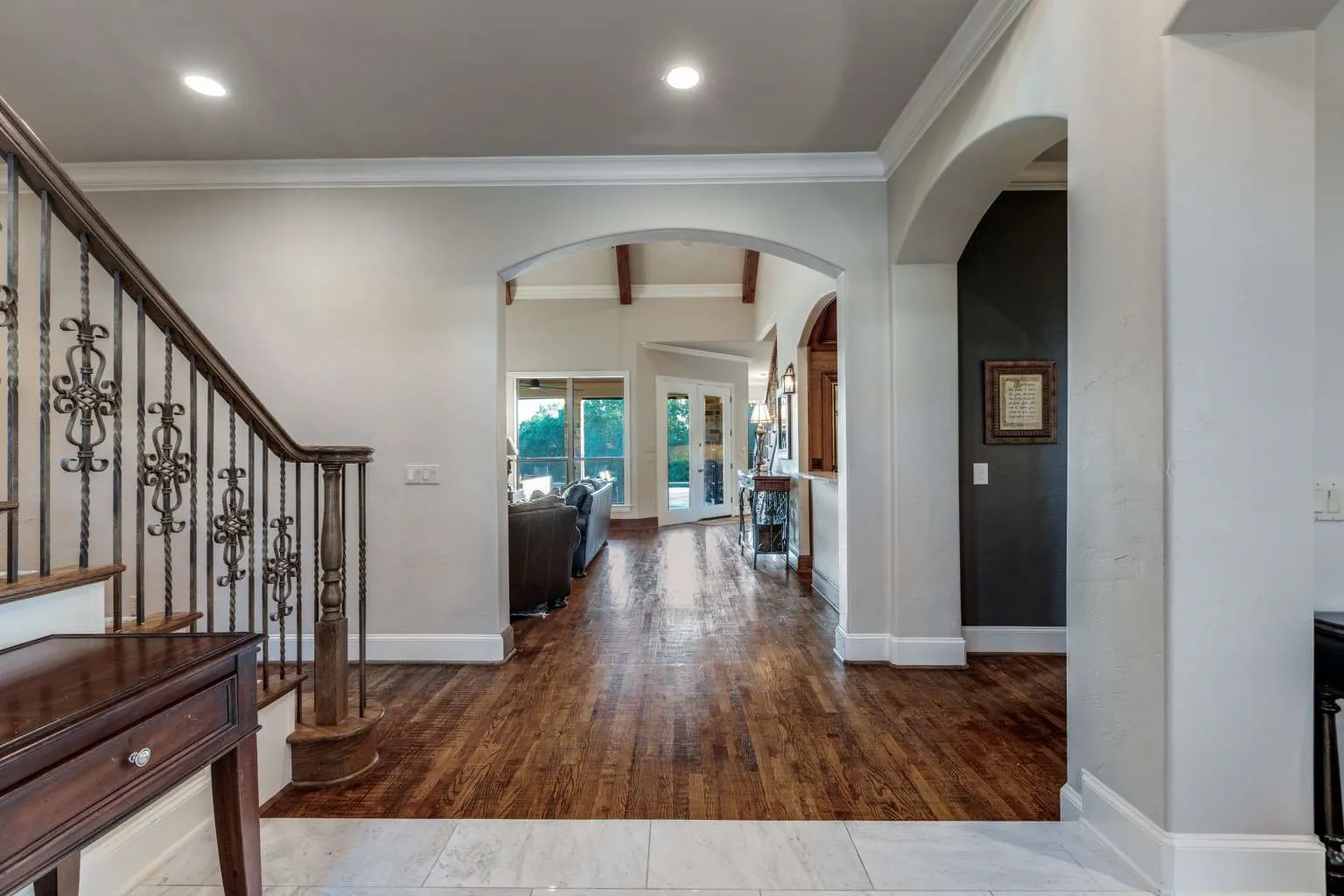 Single Family Residence For Sale in Collin County , 403 Creekside Drive, Mc Kinney, Texas 75071, 4 Bedrooms, 7 Bathrooms, 3 Garage spaces, 5,256 Sqft, built in 2001, Price $2,095,000, mls#21284073, Real Estate Agent in Mc Kinney, Homes For Sale in Collin county, Homes For Sale in Mc Kinney, Realtor in Mc Kinney Texas, Real Estate Brokerage Independent Realty Texas, Luminita Cordes Realtor