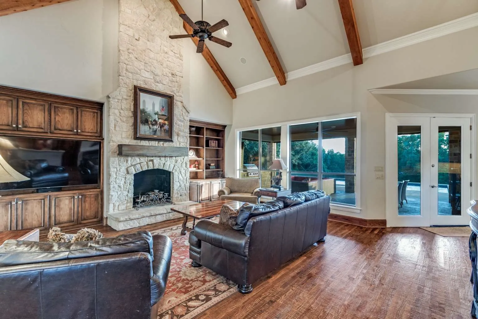 Single Family Residence For Sale in Collin County , 403 Creekside Drive, Mc Kinney, Texas 75071, 4 Bedrooms, 7 Bathrooms, 3 Garage spaces, 5,256 Sqft, built in 2001, Price $2,095,000, mls#21284073, Real Estate Agent in Mc Kinney, Homes For Sale in Collin county, Homes For Sale in Mc Kinney, Realtor in Mc Kinney Texas, Real Estate Brokerage Independent Realty Texas, Luminita Cordes Realtor
