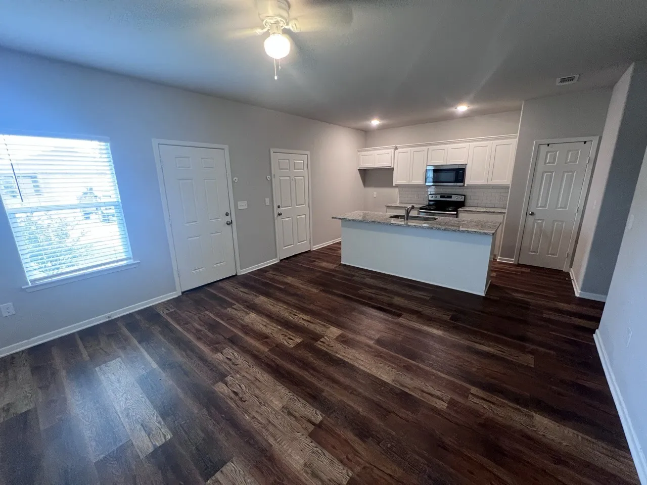 Single Family Residence For Rent in Grayson County , 2716 Ginger Court, Sherman, Texas 75092, 3 Bedroom, 2 Bathroom, 1 Garage spaces, 1,094 Sqft, built in 2022, mls#21284028, Real Estate Agent in Sherman, Homes For Rent in Grayson county, Homes For Rent in Sherman, Realtor in Sherman Texas, Real Estate Brokerage Independent Realty Texas, Luminita Cordes Realtor