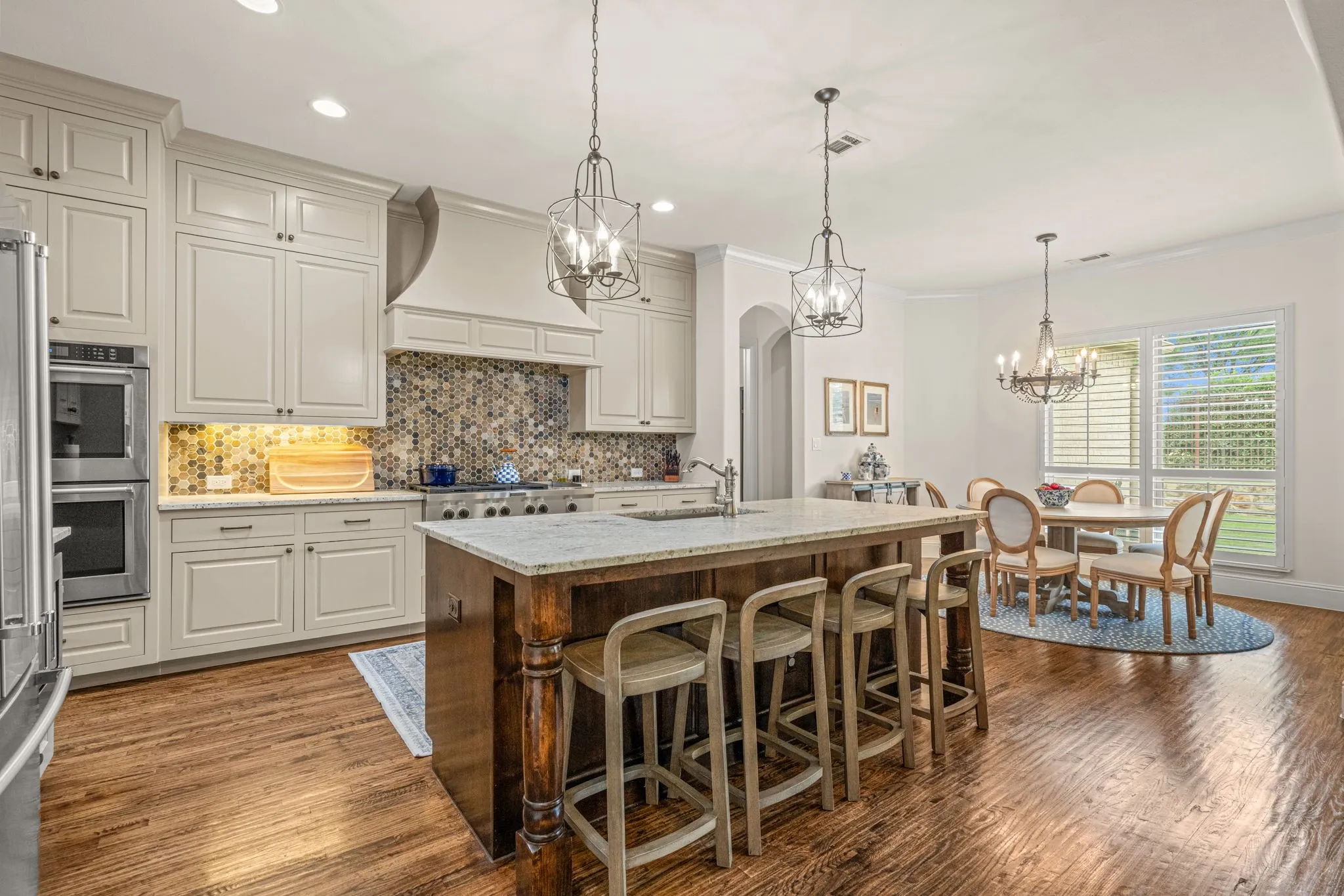 Single Family Residence For Sale in Tarrant County , 8621 Colina Terrace, Benbrook, Texas 76126, 4 Bedroom, 4 Bathroom, 2 Garage spaces, 3,577 Sqft, built in 2016, mls#21284029, Real Estate Agent in Benbrook, Homes For Sale in Tarrant county, Homes For Sale in Benbrook, Realtor in Benbrook Texas, Real Estate Brokerage Independent Realty Texas, Luminita Cordes Realtor