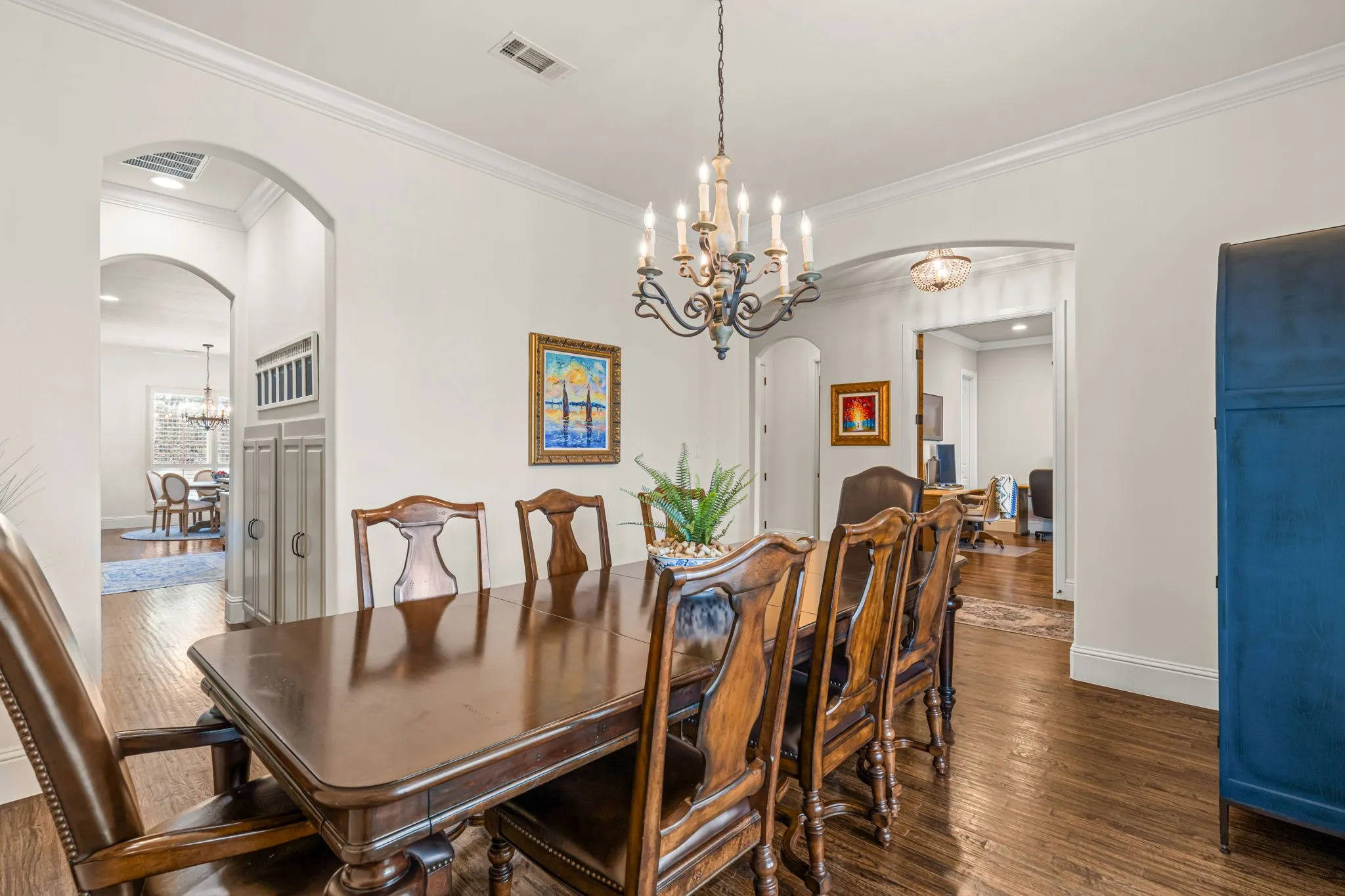Single Family Residence For Sale in Tarrant County , 8621 Colina Terrace, Benbrook, Texas 76126, 4 Bedroom, 4 Bathroom, 2 Garage spaces, 3,577 Sqft, built in 2016, mls#21284029, Real Estate Agent in Benbrook, Homes For Sale in Tarrant county, Homes For Sale in Benbrook, Realtor in Benbrook Texas, Real Estate Brokerage Independent Realty Texas, Luminita Cordes Realtor