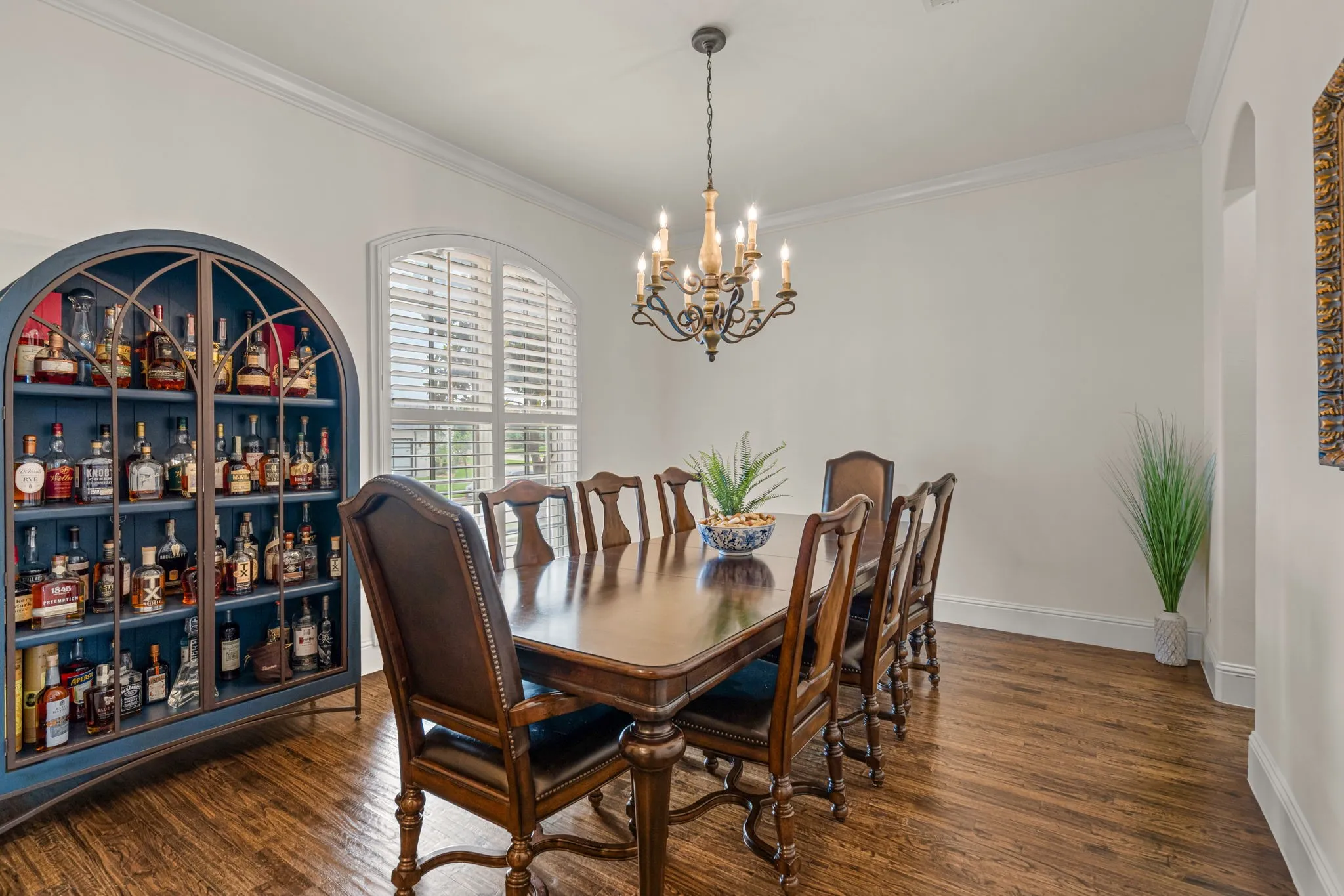 Single Family Residence For Sale in Tarrant County , 8621 Colina Terrace, Benbrook, Texas 76126, 4 Bedroom, 4 Bathroom, 2 Garage spaces, 3,577 Sqft, built in 2016, mls#21284029, Real Estate Agent in Benbrook, Homes For Sale in Tarrant county, Homes For Sale in Benbrook, Realtor in Benbrook Texas, Real Estate Brokerage Independent Realty Texas, Luminita Cordes Realtor