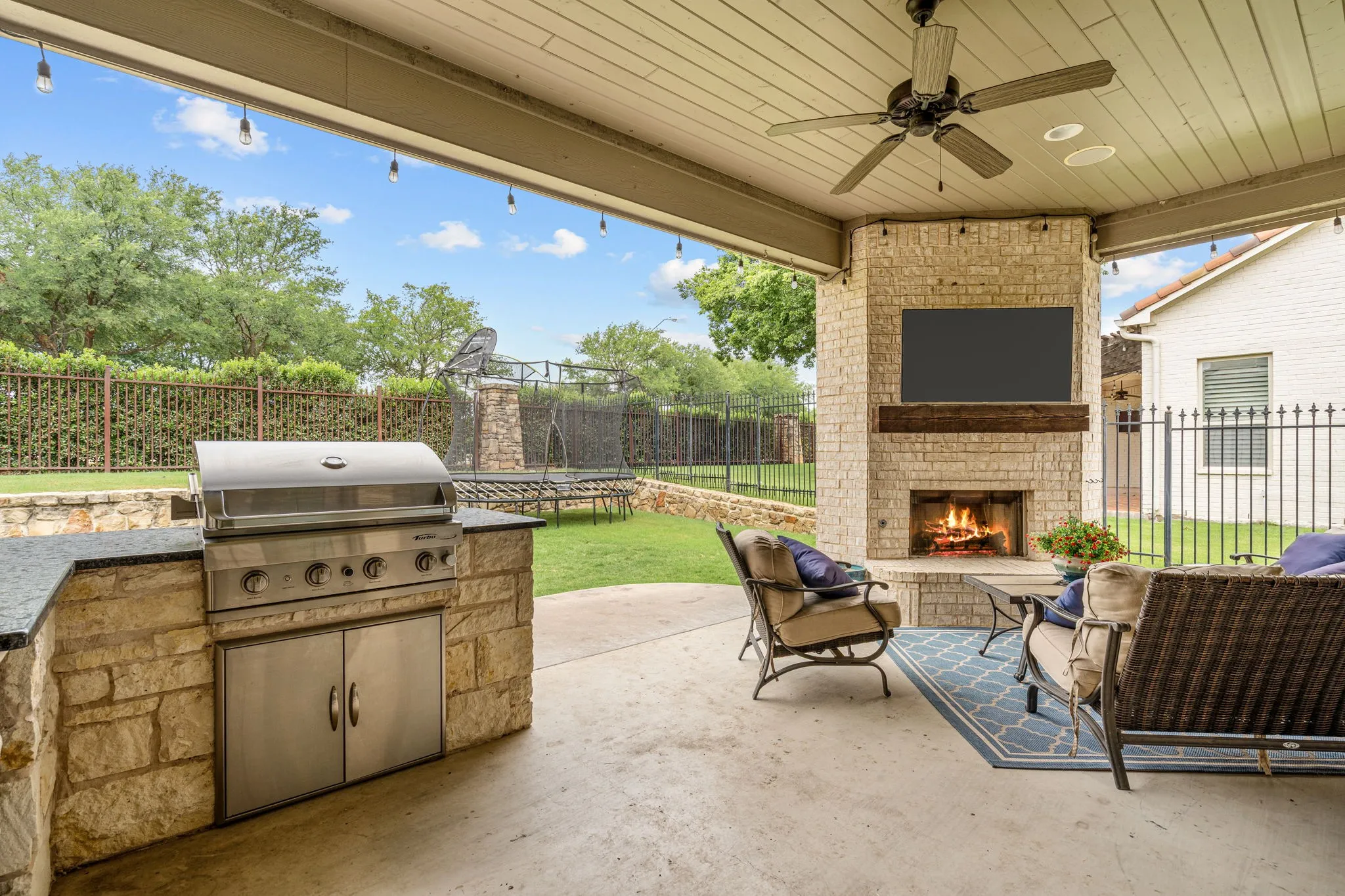 Single Family Residence For Sale in Tarrant County , 8621 Colina Terrace, Benbrook, Texas 76126, 4 Bedroom, 4 Bathroom, 2 Garage spaces, 3,577 Sqft, built in 2016, mls#21284029, Real Estate Agent in Benbrook, Homes For Sale in Tarrant county, Homes For Sale in Benbrook, Realtor in Benbrook Texas, Real Estate Brokerage Independent Realty Texas, Luminita Cordes Realtor