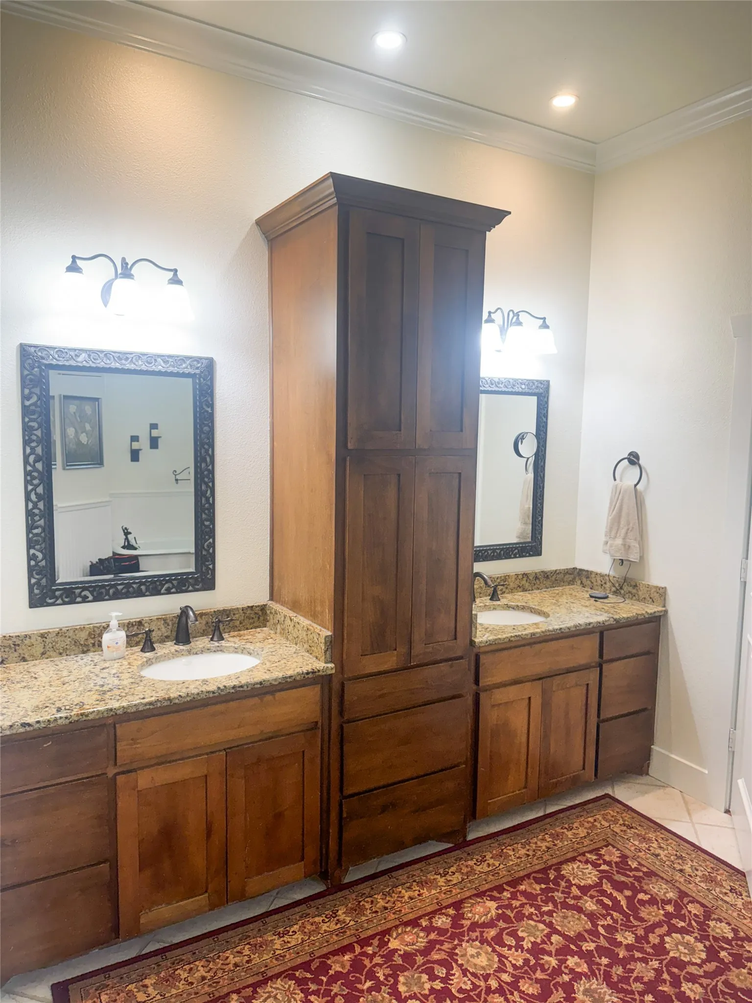 Single Family Residence For Sale in Denton County , 6670 Green Valley Circle, Aubrey, Texas 76227, 5 Bedrooms, 5 Bathrooms, 3 Garage spaces, 3,988 Sqft, built in 2006, Price $984,900, mls#21283634, Real Estate Agent in Aubrey, Homes For Sale in Denton county, Homes For Sale in Aubrey, Realtor in Aubrey Texas, Real Estate Brokerage Independent Realty Texas, Luminita Cordes Realtor