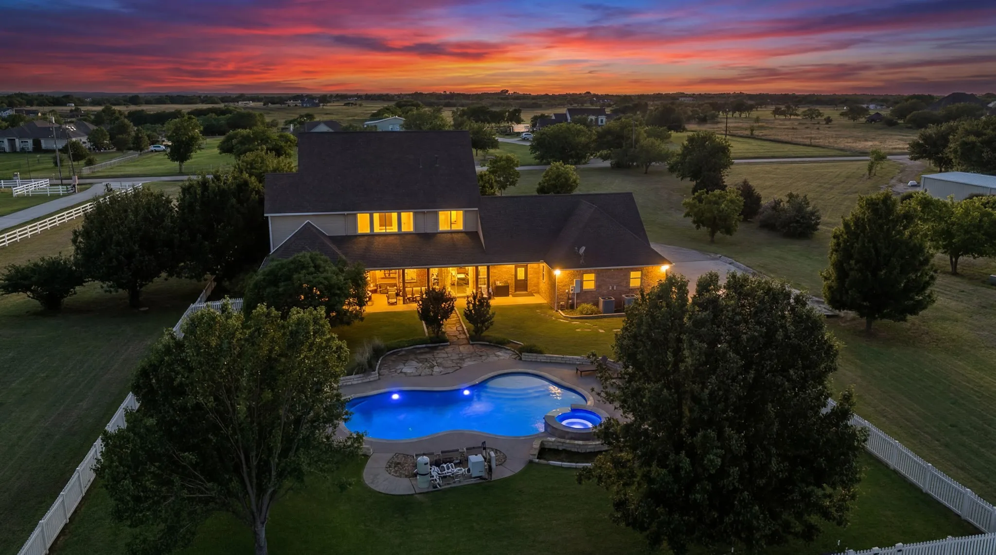 Single Family Residence For Sale in Denton County , 6670 Green Valley Circle, Aubrey, Texas 76227, 5 Bedrooms, 5 Bathrooms, 3 Garage spaces, 3,988 Sqft, built in 2006, Price $984,900, mls#21283634, Real Estate Agent in Aubrey, Homes For Sale in Denton county, Homes For Sale in Aubrey, Realtor in Aubrey Texas, Real Estate Brokerage Independent Realty Texas, Luminita Cordes Realtor