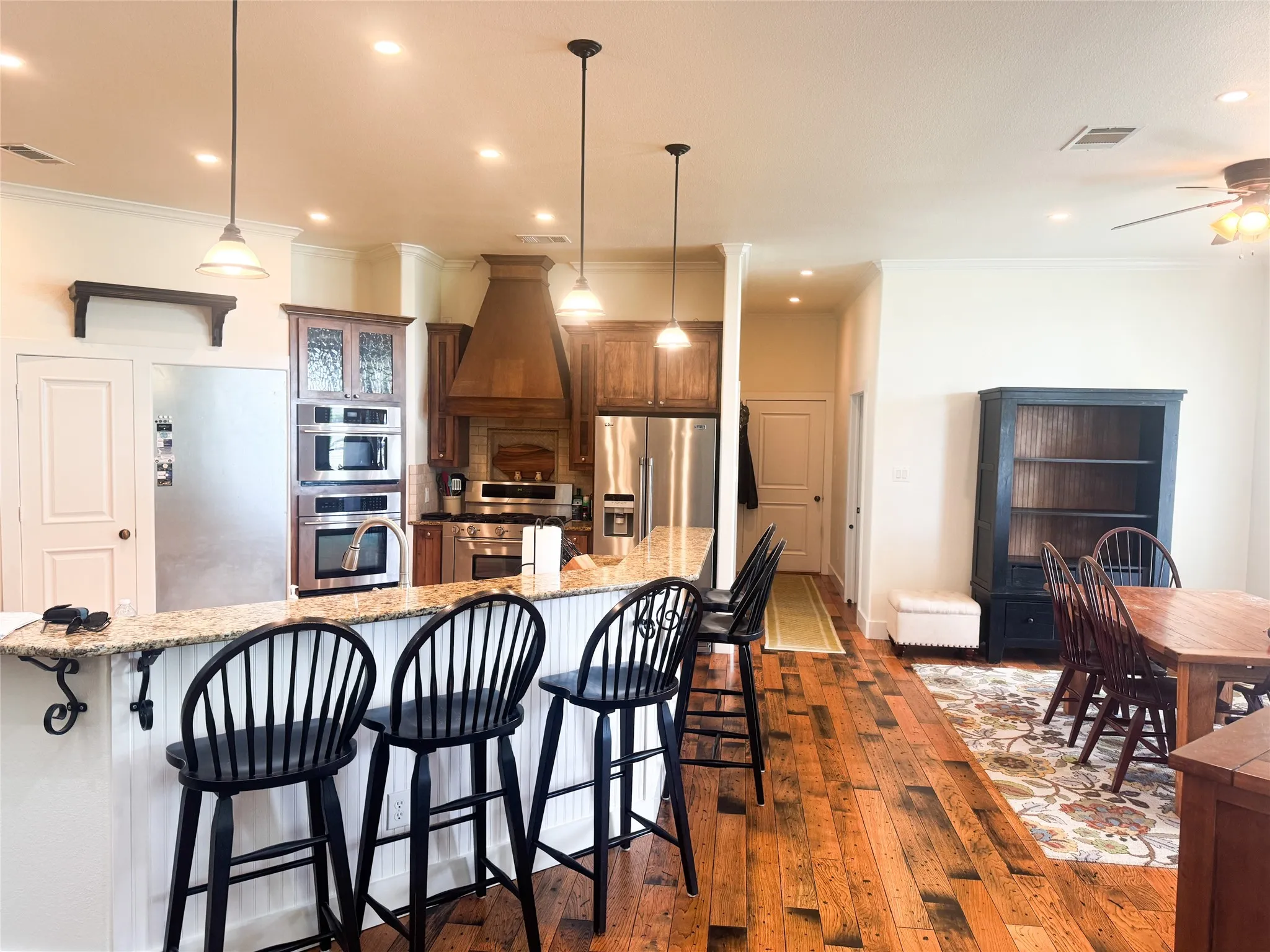 Single Family Residence For Sale in Denton County , 6670 Green Valley Circle, Aubrey, Texas 76227, 5 Bedrooms, 5 Bathrooms, 3 Garage spaces, 3,988 Sqft, built in 2006, Price $984,900, mls#21283634, Real Estate Agent in Aubrey, Homes For Sale in Denton county, Homes For Sale in Aubrey, Realtor in Aubrey Texas, Real Estate Brokerage Independent Realty Texas, Luminita Cordes Realtor