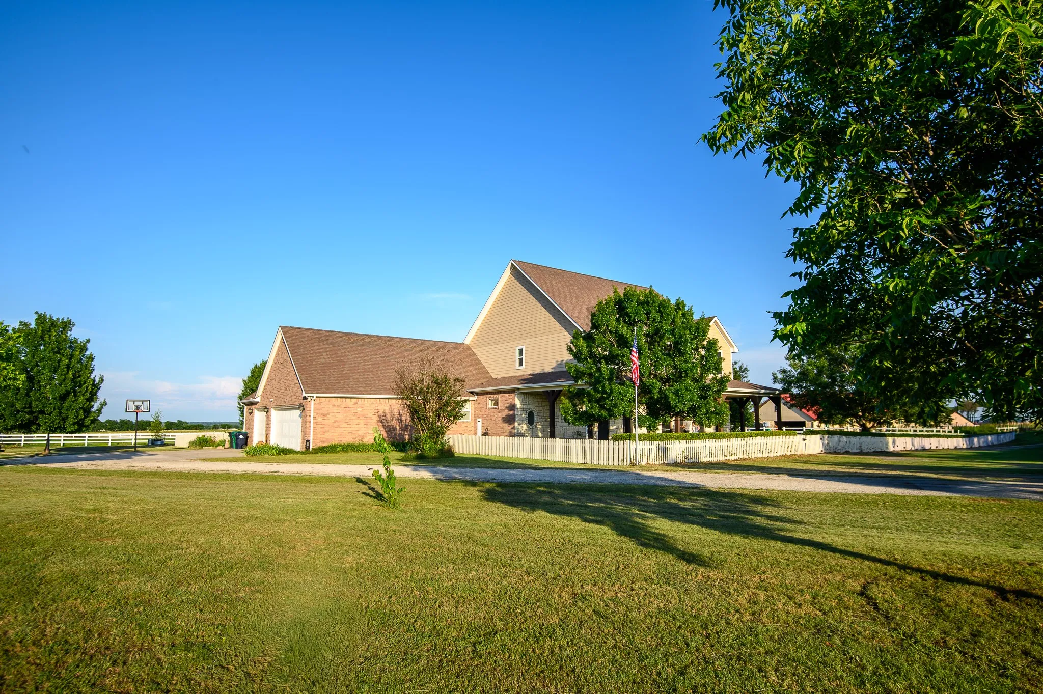 Single Family Residence For Sale in Denton County , 6670 Green Valley Circle, Aubrey, Texas 76227, 5 Bedrooms, 5 Bathrooms, 3 Garage spaces, 3,988 Sqft, built in 2006, Price $984,900, mls#21283634, Real Estate Agent in Aubrey, Homes For Sale in Denton county, Homes For Sale in Aubrey, Realtor in Aubrey Texas, Real Estate Brokerage Independent Realty Texas, Luminita Cordes Realtor