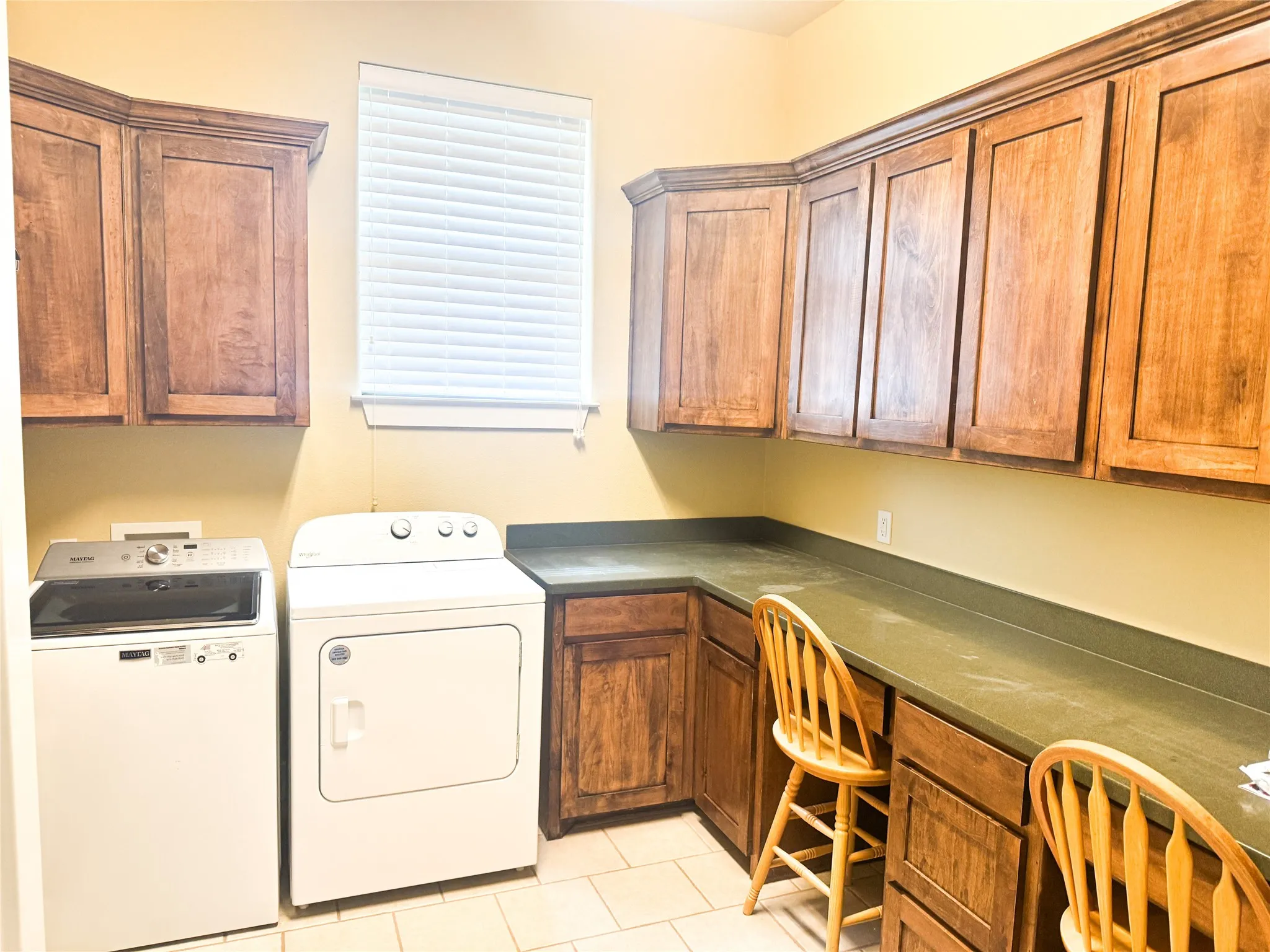 Single Family Residence For Sale in Denton County , 6670 Green Valley Circle, Aubrey, Texas 76227, 5 Bedrooms, 5 Bathrooms, 3 Garage spaces, 3,988 Sqft, built in 2006, Price $984,900, mls#21283634, Real Estate Agent in Aubrey, Homes For Sale in Denton county, Homes For Sale in Aubrey, Realtor in Aubrey Texas, Real Estate Brokerage Independent Realty Texas, Luminita Cordes Realtor