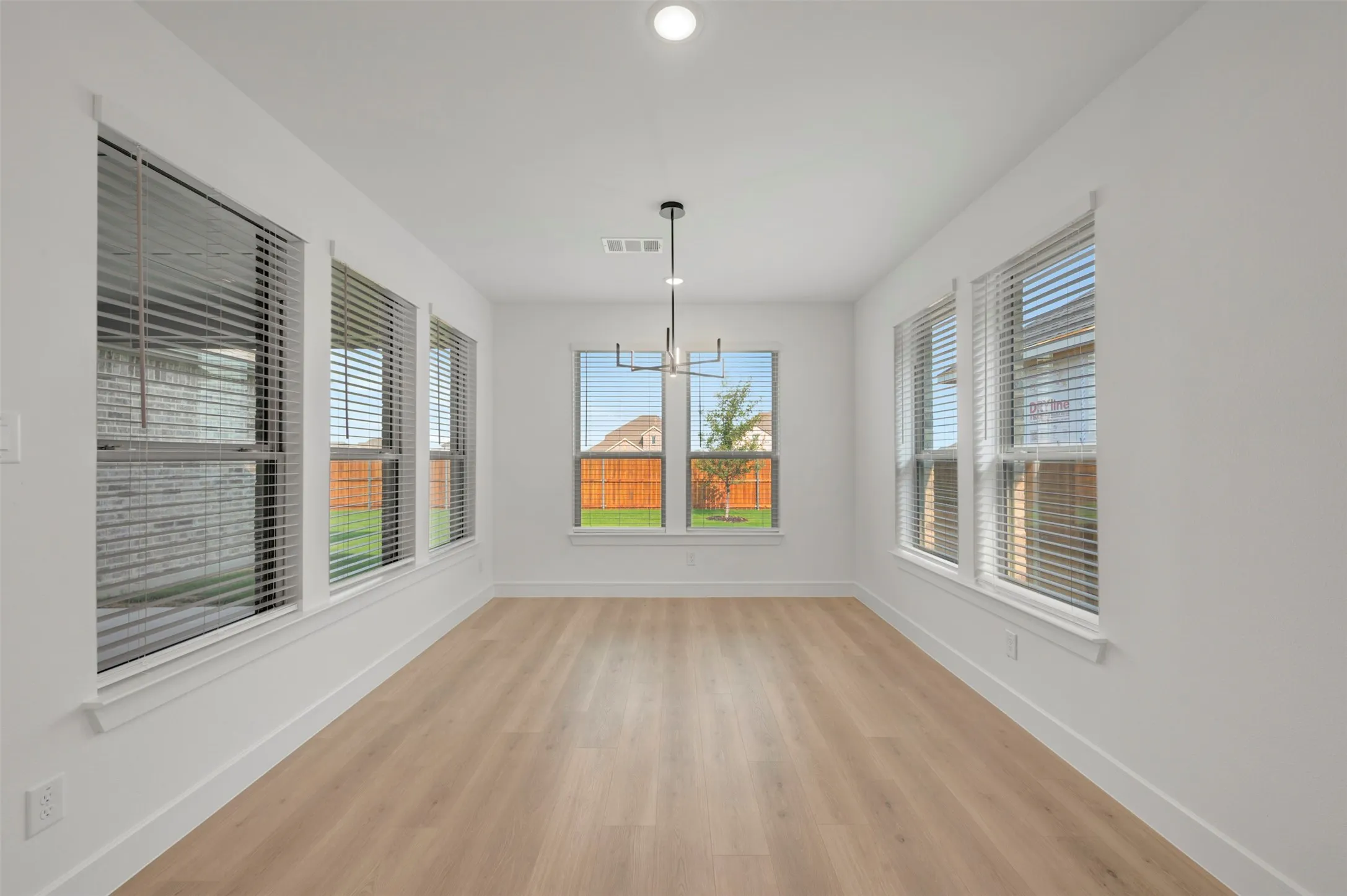 Single Family Residence For Sale in Tarrant County , 11536 Jackloe Street, Fort Worth, Texas 76052, 4 Bedroom, 4 Bathroom, 3 Garage spaces, 3,543 Sqft, built in 2026, mls#21284173, Real Estate Agent in Fort Worth, Homes For Sale in Tarrant county, Homes For Sale in Fort Worth, Realtor in Fort Worth Texas, Real Estate Brokerage Independent Realty Texas, Luminita Cordes Realtor