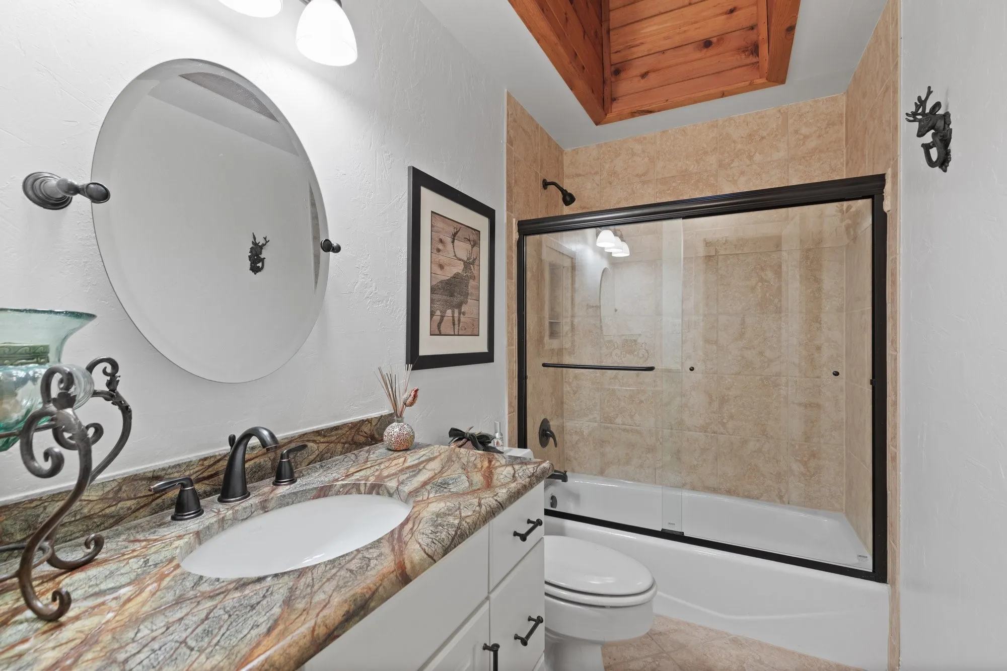Single Family Residence For Sale in Franklin (TX) County , 307 King Laurence Court, Scroggins, Texas 75480, 4 Bedroom, 3 Bathroom, Garage spaces, 2,808 Sqft, built in 1993, mls#21284180, Real Estate Agent in Scroggins, Homes For Sale in Franklin (TX) county, Homes For Sale in Scroggins, Realtor in Scroggins Texas, Real Estate Brokerage Independent Realty Texas, Luminita Cordes Realtor