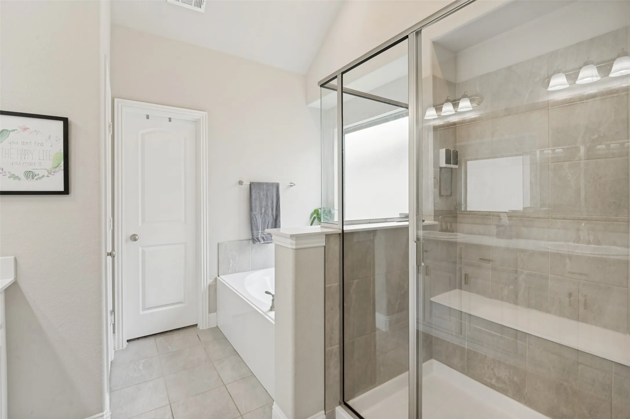 Single Family Residence For Sale in Collin County , 4014 Whitetail Lane, Melissa, Texas 75454, 4 Bedroom, 2 Bathroom, 2 Garage spaces, 2,225 Sqft, built in 2022, mls#21283511, Real Estate Agent in Melissa, Homes For Sale in Collin county, Homes For Sale in Melissa, Realtor in Melissa Texas, Real Estate Brokerage Independent Realty Texas, Luminita Cordes Realtor
