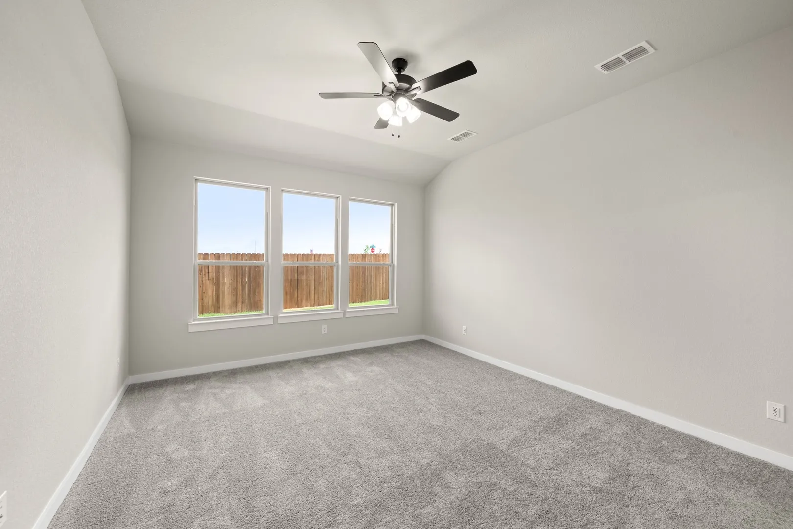 21_6900 Deadwood- Primary Suite-1