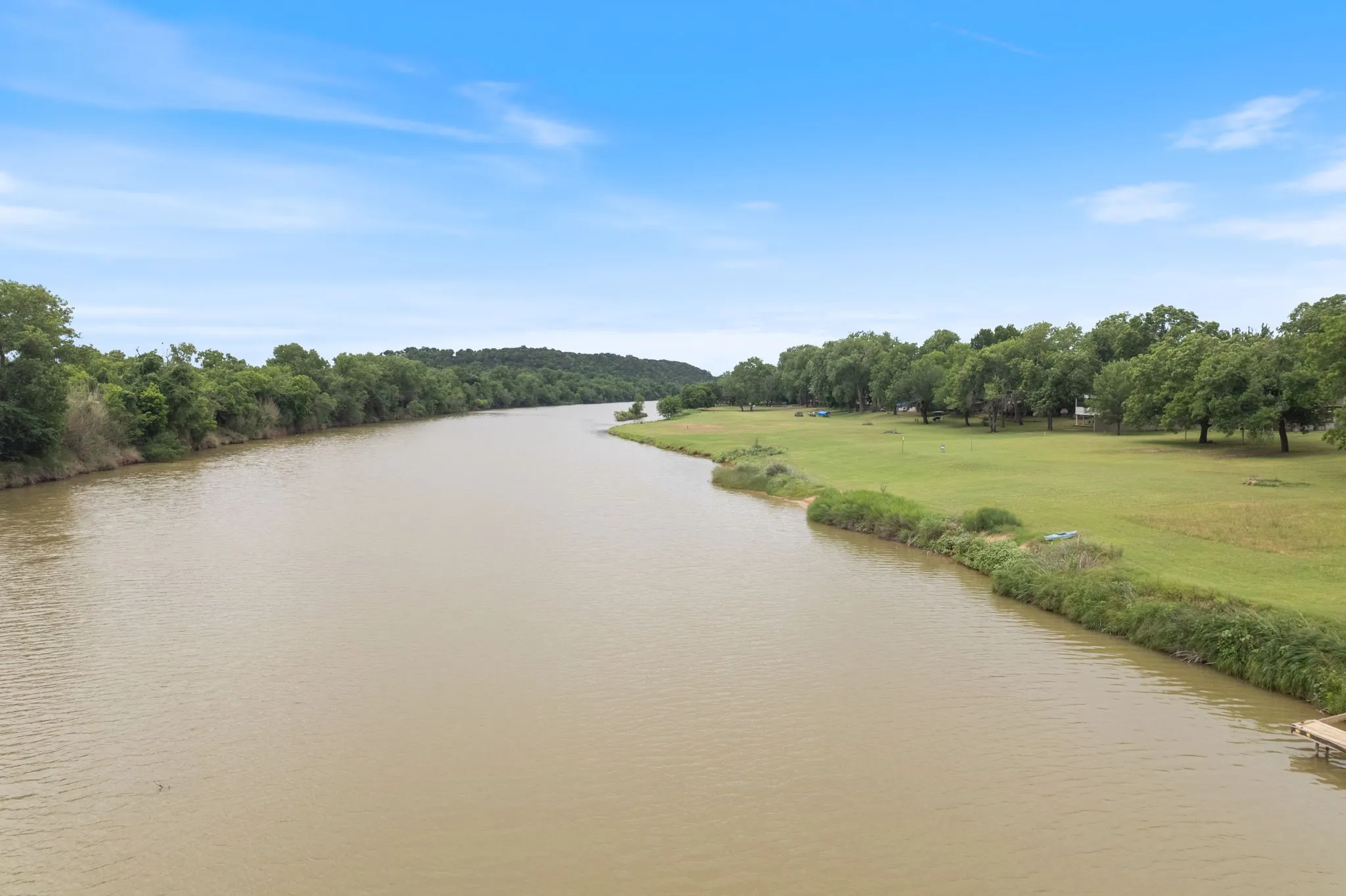 Single Family Residence For Sale in Parker County , 7085 Horseshoe Bend Trail, Weatherford, Texas 76087, 2 Bedroom, 2 Bathroom, Garage spaces, 1,120 Sqft, built in 1973, mls#21279430, Real Estate Agent in Weatherford, Homes For Sale in Parker county, Homes For Sale in Weatherford, Realtor in Weatherford Texas, Real Estate Brokerage Independent Realty Texas, Luminita Cordes Realtor