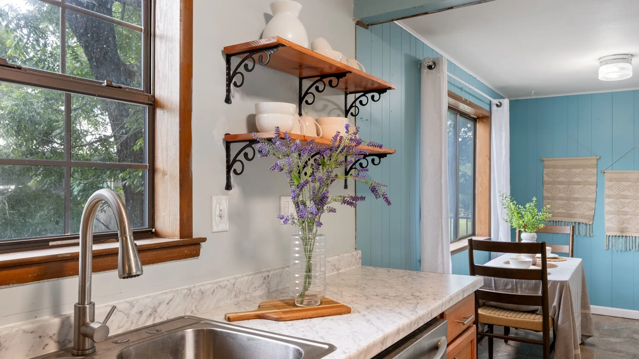Single Family Residence For Sale in Parker County , 7085 Horseshoe Bend Trail, Weatherford, Texas 76087, 2 Bedroom, 2 Bathroom, Garage spaces, 1,120 Sqft, built in 1973, mls#21279430, Real Estate Agent in Weatherford, Homes For Sale in Parker county, Homes For Sale in Weatherford, Realtor in Weatherford Texas, Real Estate Brokerage Independent Realty Texas, Luminita Cordes Realtor