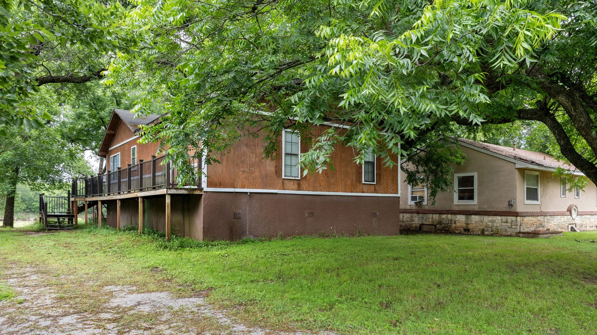 Single Family Residence For Sale in Parker County , 7085 Horseshoe Bend Trail, Weatherford, Texas 76087, 2 Bedroom, 2 Bathroom, Garage spaces, 1,120 Sqft, built in 1973, mls#21279430, Real Estate Agent in Weatherford, Homes For Sale in Parker county, Homes For Sale in Weatherford, Realtor in Weatherford Texas, Real Estate Brokerage Independent Realty Texas, Luminita Cordes Realtor