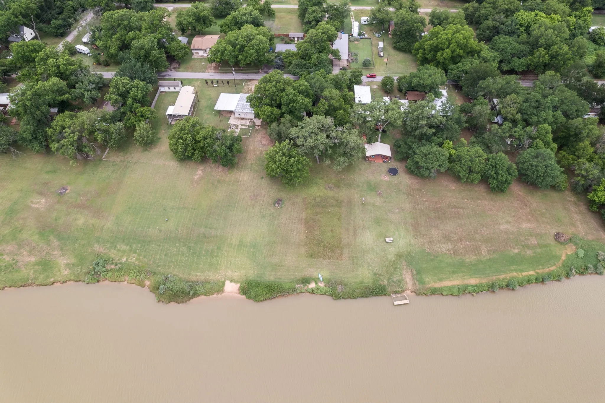 Single Family Residence For Sale in Parker County , 7085 Horseshoe Bend Trail, Weatherford, Texas 76087, 2 Bedroom, 2 Bathroom, Garage spaces, 1,120 Sqft, built in 1973, mls#21279430, Real Estate Agent in Weatherford, Homes For Sale in Parker county, Homes For Sale in Weatherford, Realtor in Weatherford Texas, Real Estate Brokerage Independent Realty Texas, Luminita Cordes Realtor