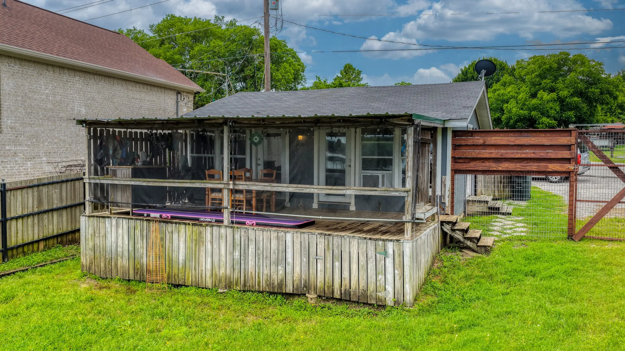 Single Family Residence For Sale in Parker County , 1028 W Lake Drive, Weatherford, Texas 76087, 1 Bedroom, 1 Bathroom, Garage spaces, 576 Sqft, built in 0, mls#21284147, Real Estate Agent in Weatherford, Homes For Sale in Parker county, Homes For Sale in Weatherford, Realtor in Weatherford Texas, Real Estate Brokerage Independent Realty Texas, Luminita Cordes Realtor