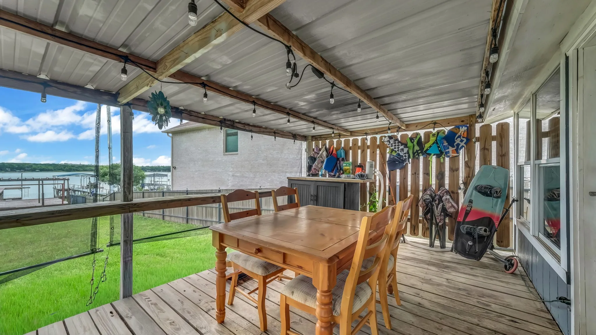 Single Family Residence For Sale in Parker County , 1028 W Lake Drive, Weatherford, Texas 76087, 1 Bedroom, 1 Bathroom, Garage spaces, 576 Sqft, built in 0, mls#21284147, Real Estate Agent in Weatherford, Homes For Sale in Parker county, Homes For Sale in Weatherford, Realtor in Weatherford Texas, Real Estate Brokerage Independent Realty Texas, Luminita Cordes Realtor