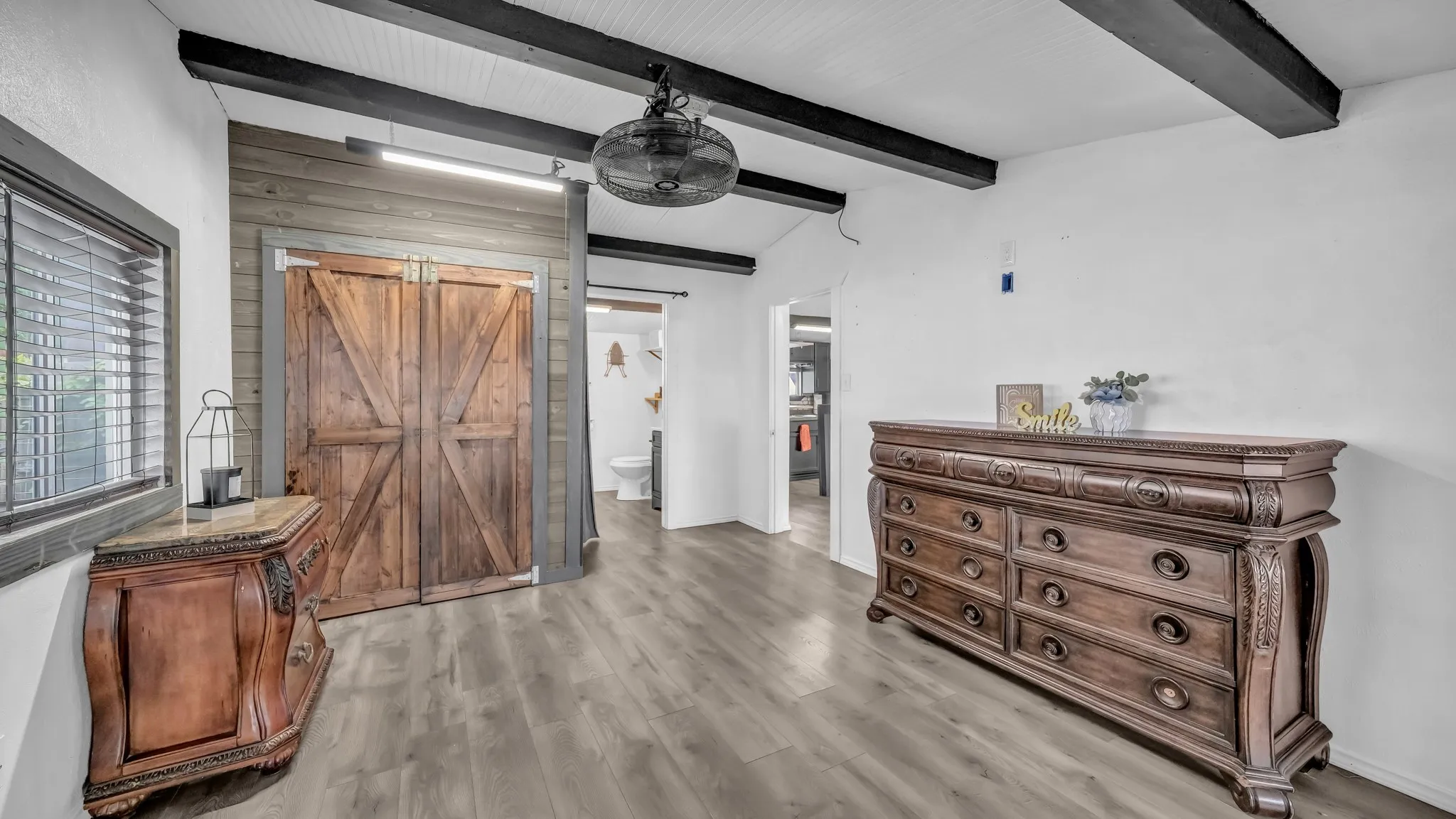 Single Family Residence For Sale in Parker County , 1028 W Lake Drive, Weatherford, Texas 76087, 1 Bedroom, 1 Bathroom, Garage spaces, 576 Sqft, built in 0, mls#21284147, Real Estate Agent in Weatherford, Homes For Sale in Parker county, Homes For Sale in Weatherford, Realtor in Weatherford Texas, Real Estate Brokerage Independent Realty Texas, Luminita Cordes Realtor