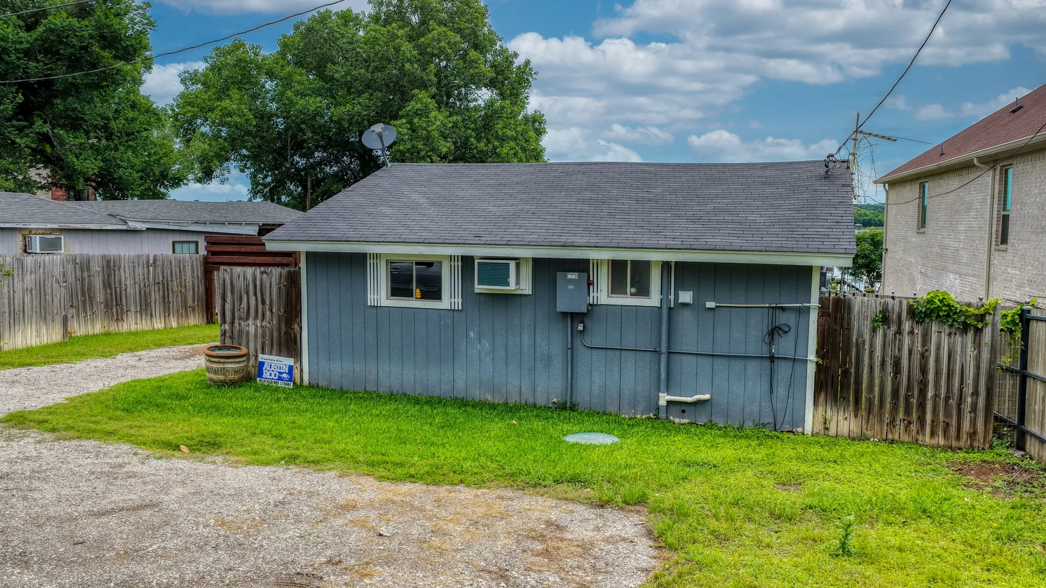 Single Family Residence For Sale in Parker County , 1028 W Lake Drive, Weatherford, Texas 76087, 1 Bedroom, 1 Bathroom, Garage spaces, 576 Sqft, built in 0, mls#21284147, Real Estate Agent in Weatherford, Homes For Sale in Parker county, Homes For Sale in Weatherford, Realtor in Weatherford Texas, Real Estate Brokerage Independent Realty Texas, Luminita Cordes Realtor