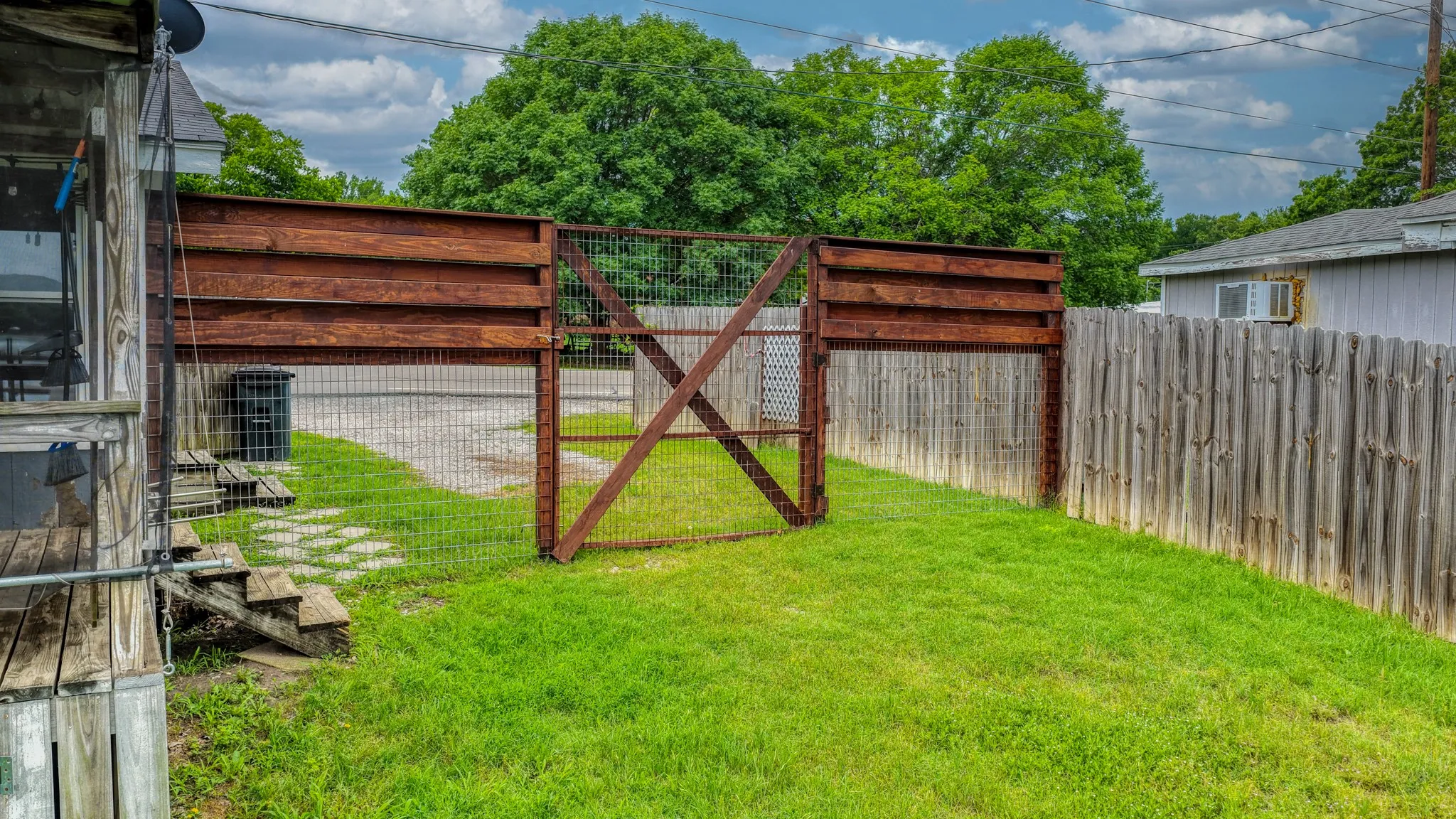 Single Family Residence For Sale in Parker County , 1028 W Lake Drive, Weatherford, Texas 76087, 1 Bedroom, 1 Bathroom, Garage spaces, 576 Sqft, built in 0, mls#21284147, Real Estate Agent in Weatherford, Homes For Sale in Parker county, Homes For Sale in Weatherford, Realtor in Weatherford Texas, Real Estate Brokerage Independent Realty Texas, Luminita Cordes Realtor