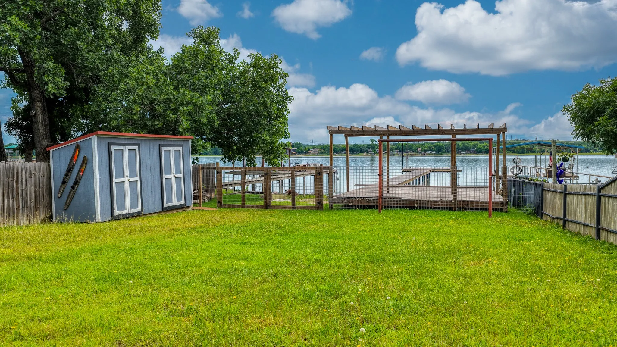 Single Family Residence For Sale in Parker County , 1028 W Lake Drive, Weatherford, Texas 76087, 1 Bedroom, 1 Bathroom, Garage spaces, 576 Sqft, built in 0, mls#21284147, Real Estate Agent in Weatherford, Homes For Sale in Parker county, Homes For Sale in Weatherford, Realtor in Weatherford Texas, Real Estate Brokerage Independent Realty Texas, Luminita Cordes Realtor