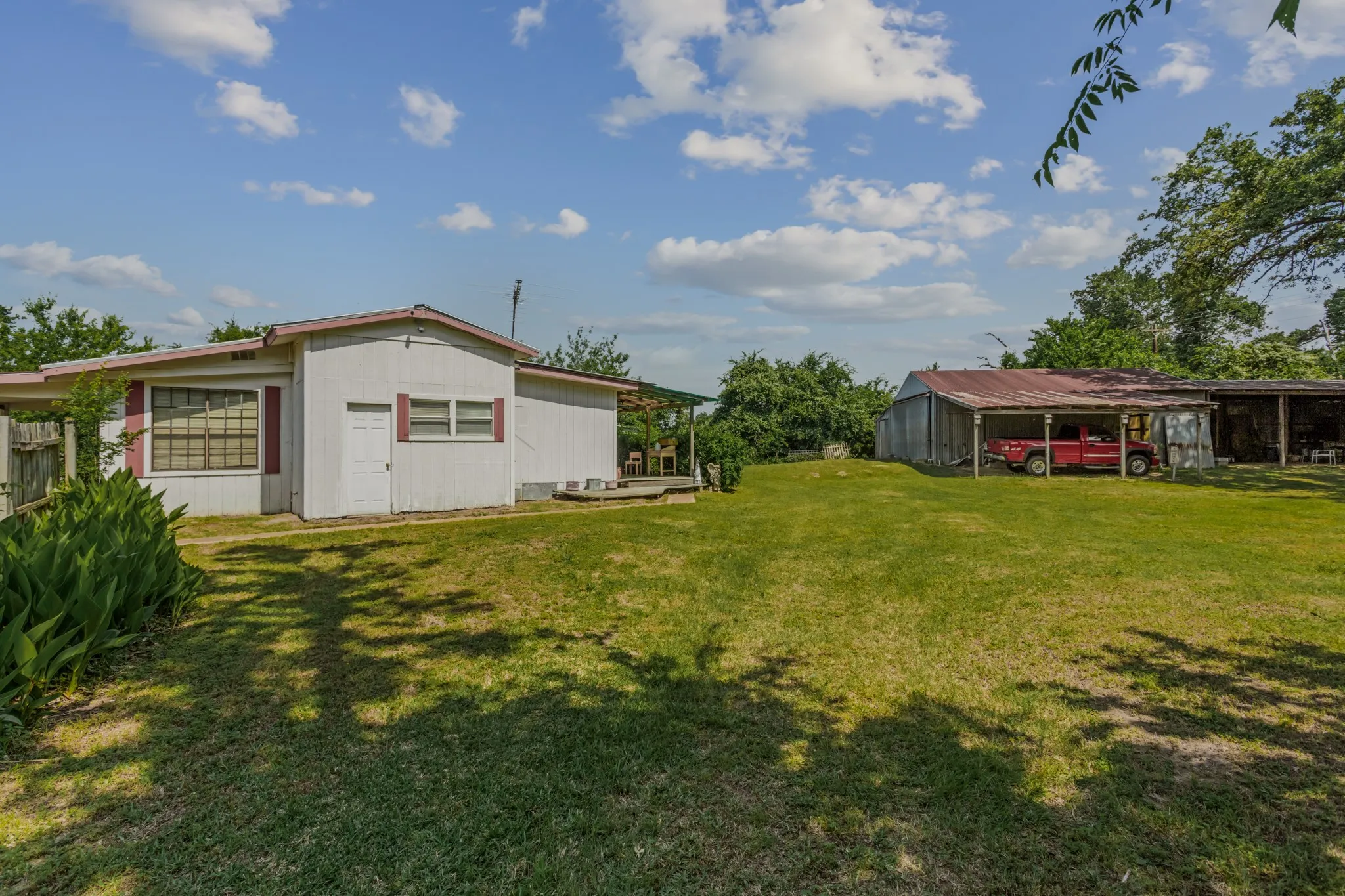 Unimproved Land For Sale in Kaufman County , 10398 Fm 429, Kaufman, Texas 75142, 0, 0, Garage spaces, 0 Sqft, built in 1980, mls#21278256, Real Estate Agent in Kaufman, Homes For Sale in Kaufman county, Homes For Sale in Kaufman, Realtor in Kaufman Texas, Real Estate Brokerage Independent Realty Texas, Luminita Cordes Realtor