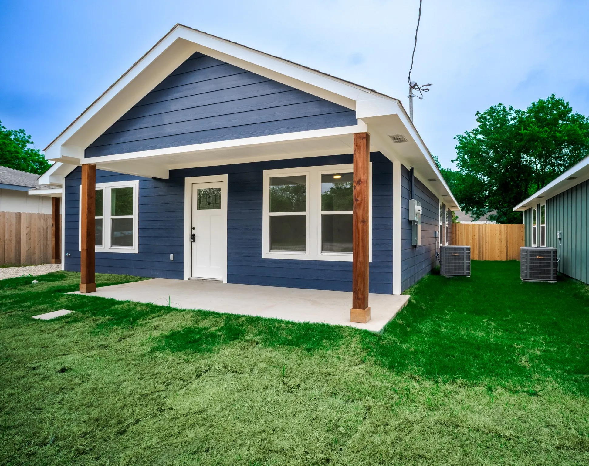 Single Family Residence For Sale in Limestone County , 1331 Palestine, Mexia, Texas 76667, 3 Bedroom, 2 Bathroom, Garage spaces, 1,208 Sqft, built in 2026, mls#21284203, Real Estate Agent in Mexia, Homes For Sale in Limestone county, Homes For Sale in Mexia, Realtor in Mexia Texas, Real Estate Brokerage Independent Realty Texas, Luminita Cordes Realtor