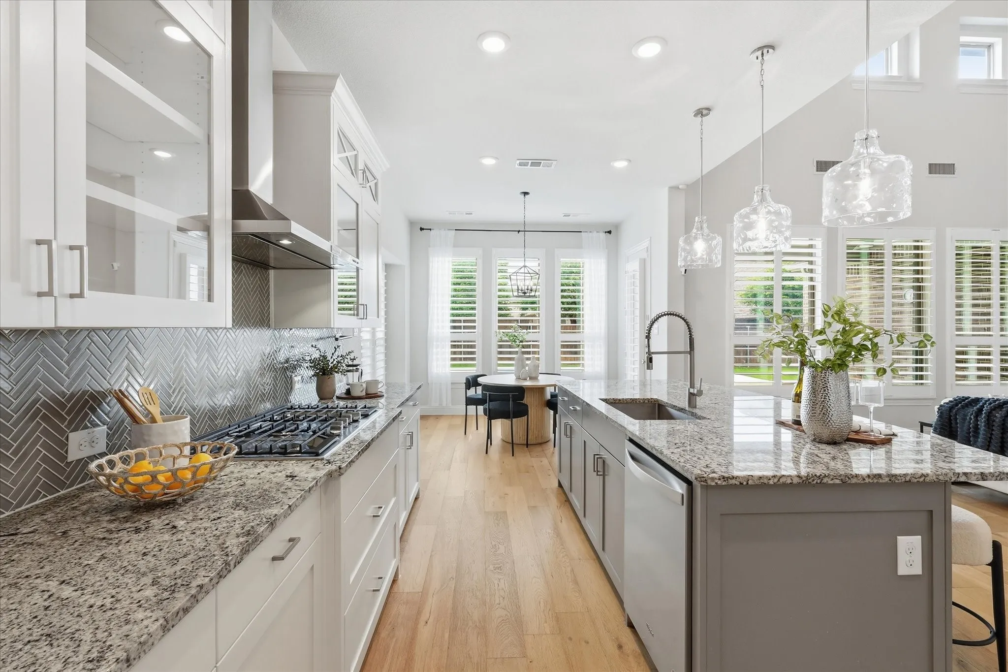 All the kitchen prep space!