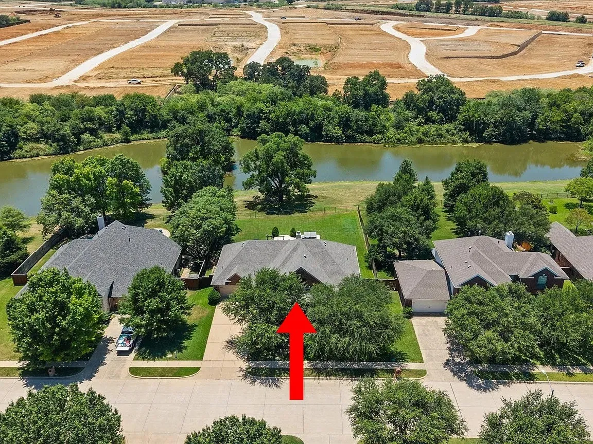 Single Family Residence For Sale in Tarrant County , 905 Killian Drive, Mansfield, Texas 76063, 4 Bedroom, 2 Bathroom, 2 Garage spaces, 2,764 Sqft, built in 2007, mls#21282278, Real Estate Agent in Mansfield, Homes For Sale in Tarrant county, Homes For Sale in Mansfield, Realtor in Mansfield Texas, Real Estate Brokerage Independent Realty Texas, Luminita Cordes Realtor