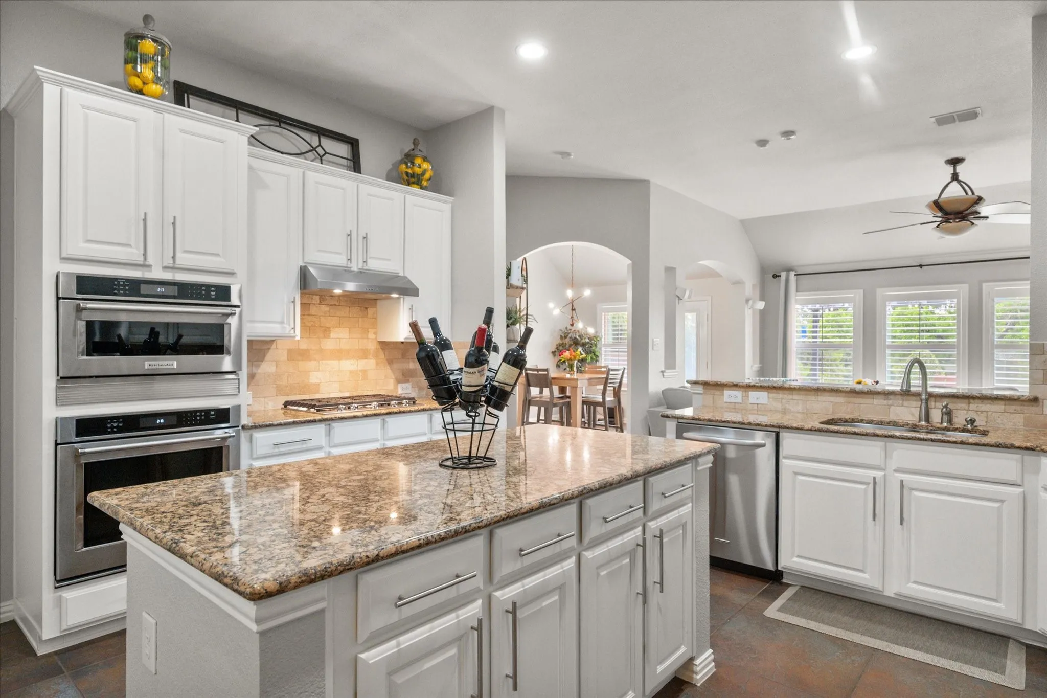 Single Family Residence For Sale in Tarrant County , 905 Killian Drive, Mansfield, Texas 76063, 4 Bedroom, 2 Bathroom, 2 Garage spaces, 2,764 Sqft, built in 2007, mls#21282278, Real Estate Agent in Mansfield, Homes For Sale in Tarrant county, Homes For Sale in Mansfield, Realtor in Mansfield Texas, Real Estate Brokerage Independent Realty Texas, Luminita Cordes Realtor