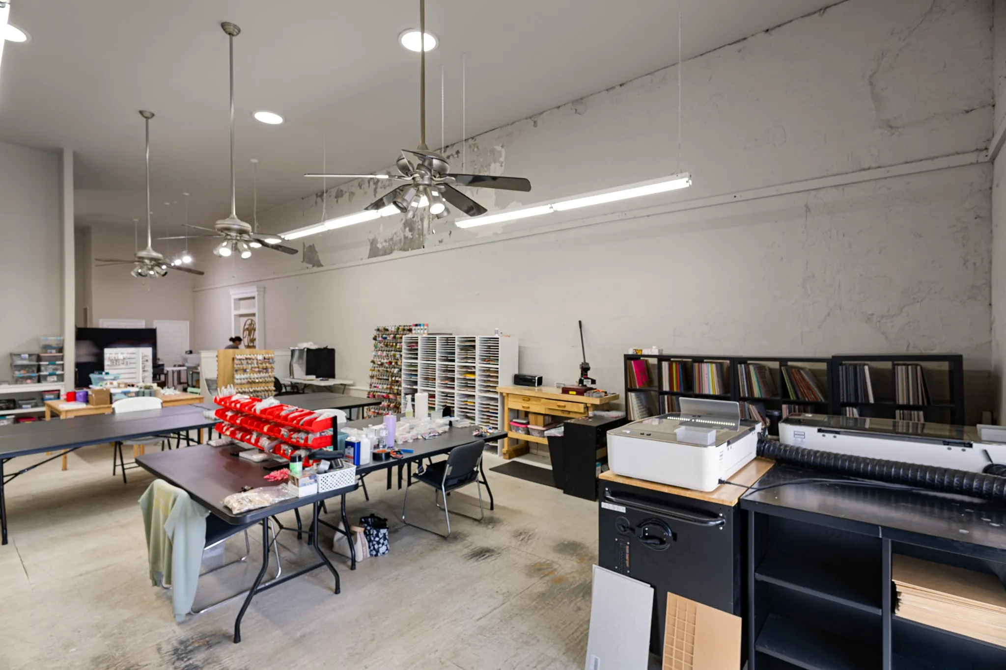 Retail For Rent in Grayson County , 110 E Main Street, Whitesboro, Texas 76273, 0, 0, Garage spaces, 3,600 Sqft, built in 0, mls#21281335, Real Estate Agent in Whitesboro, Homes For Rent in Grayson county, Homes For Rent in Whitesboro, Realtor in Whitesboro Texas, Real Estate Brokerage Independent Realty Texas, Luminita Cordes Realtor