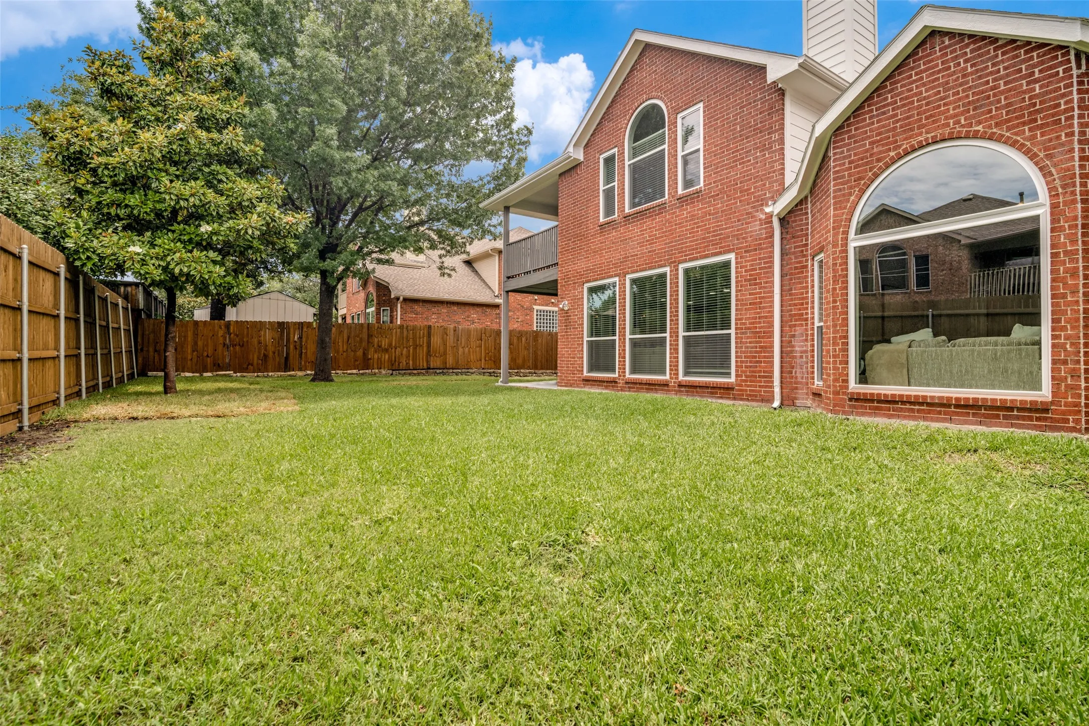 Single Family Residence For Sale in Dallas County , 4314 Constitution Drive, Rowlett, Texas 75089, 4 Bedroom, 3 Bathroom, 2 Garage spaces, 3,020 Sqft, built in 2001, mls#21284210, Real Estate Agent in Rowlett, Homes For Sale in Dallas county, Homes For Sale in Rowlett, Realtor in Rowlett Texas, Real Estate Brokerage Independent Realty Texas, Luminita Cordes Realtor
