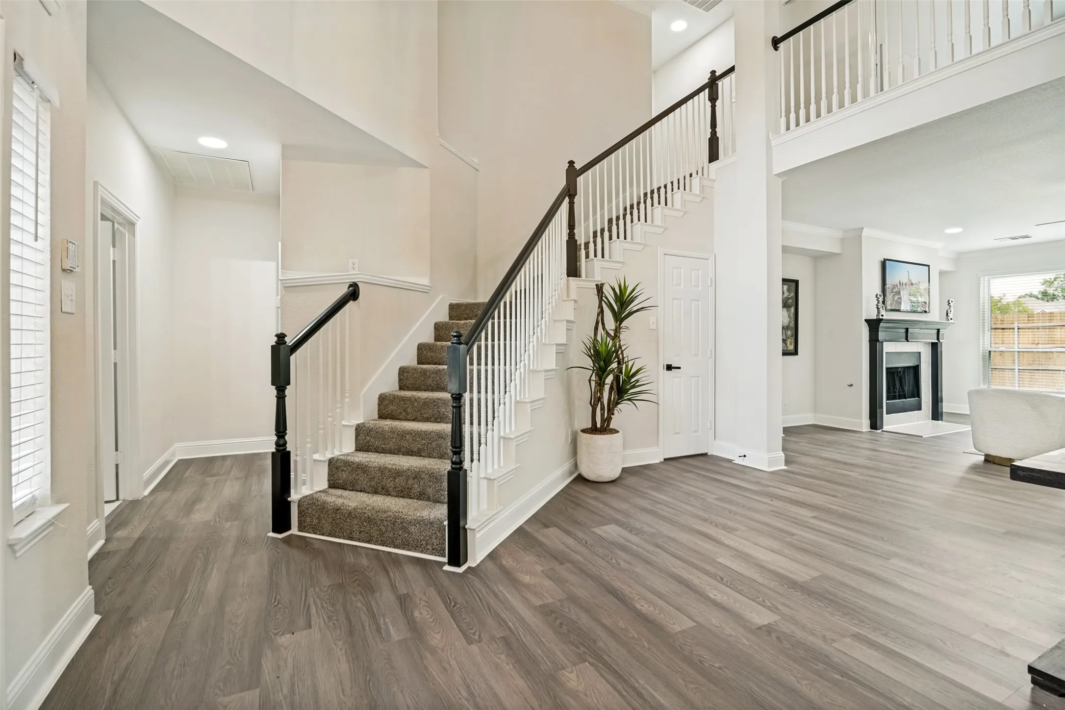 Single Family Residence For Sale in Dallas County , 4314 Constitution Drive, Rowlett, Texas 75089, 4 Bedroom, 3 Bathroom, 2 Garage spaces, 3,020 Sqft, built in 2001, mls#21284210, Real Estate Agent in Rowlett, Homes For Sale in Dallas county, Homes For Sale in Rowlett, Realtor in Rowlett Texas, Real Estate Brokerage Independent Realty Texas, Luminita Cordes Realtor
