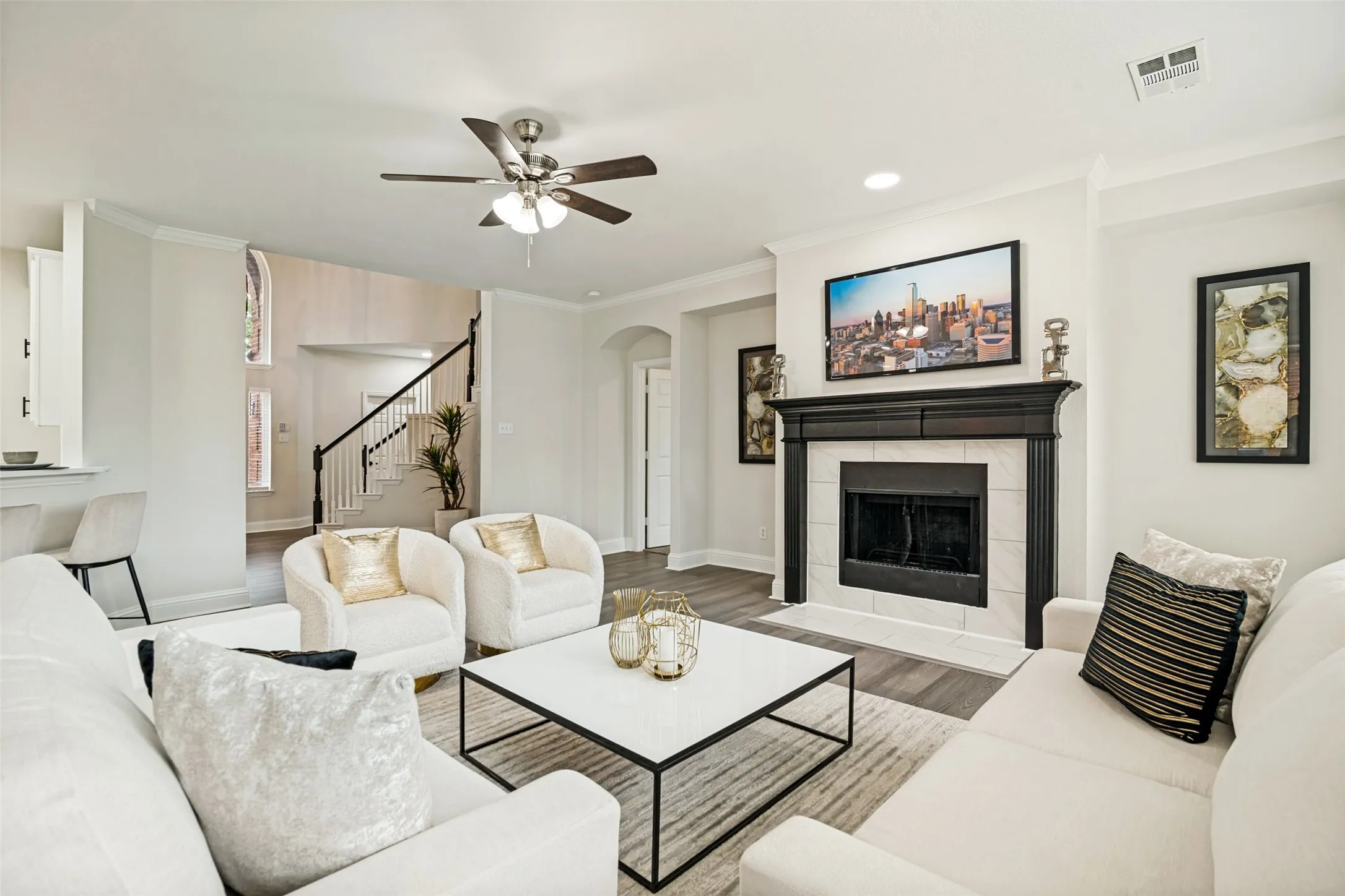 Single Family Residence For Sale in Dallas County , 4314 Constitution Drive, Rowlett, Texas 75089, 4 Bedroom, 3 Bathroom, 2 Garage spaces, 3,020 Sqft, built in 2001, mls#21284210, Real Estate Agent in Rowlett, Homes For Sale in Dallas county, Homes For Sale in Rowlett, Realtor in Rowlett Texas, Real Estate Brokerage Independent Realty Texas, Luminita Cordes Realtor
