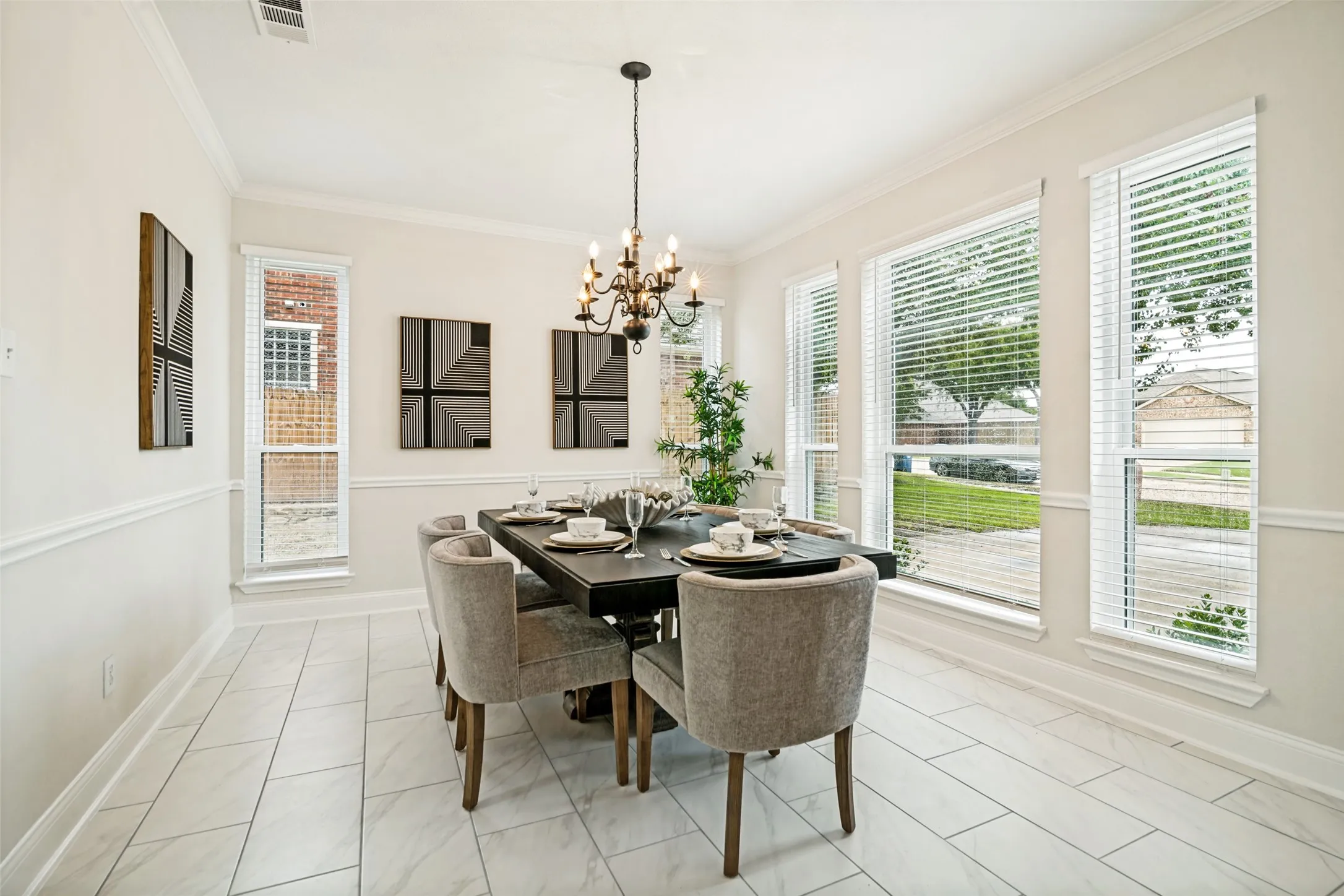 Single Family Residence For Sale in Dallas County , 4314 Constitution Drive, Rowlett, Texas 75089, 4 Bedroom, 3 Bathroom, 2 Garage spaces, 3,020 Sqft, built in 2001, mls#21284210, Real Estate Agent in Rowlett, Homes For Sale in Dallas county, Homes For Sale in Rowlett, Realtor in Rowlett Texas, Real Estate Brokerage Independent Realty Texas, Luminita Cordes Realtor